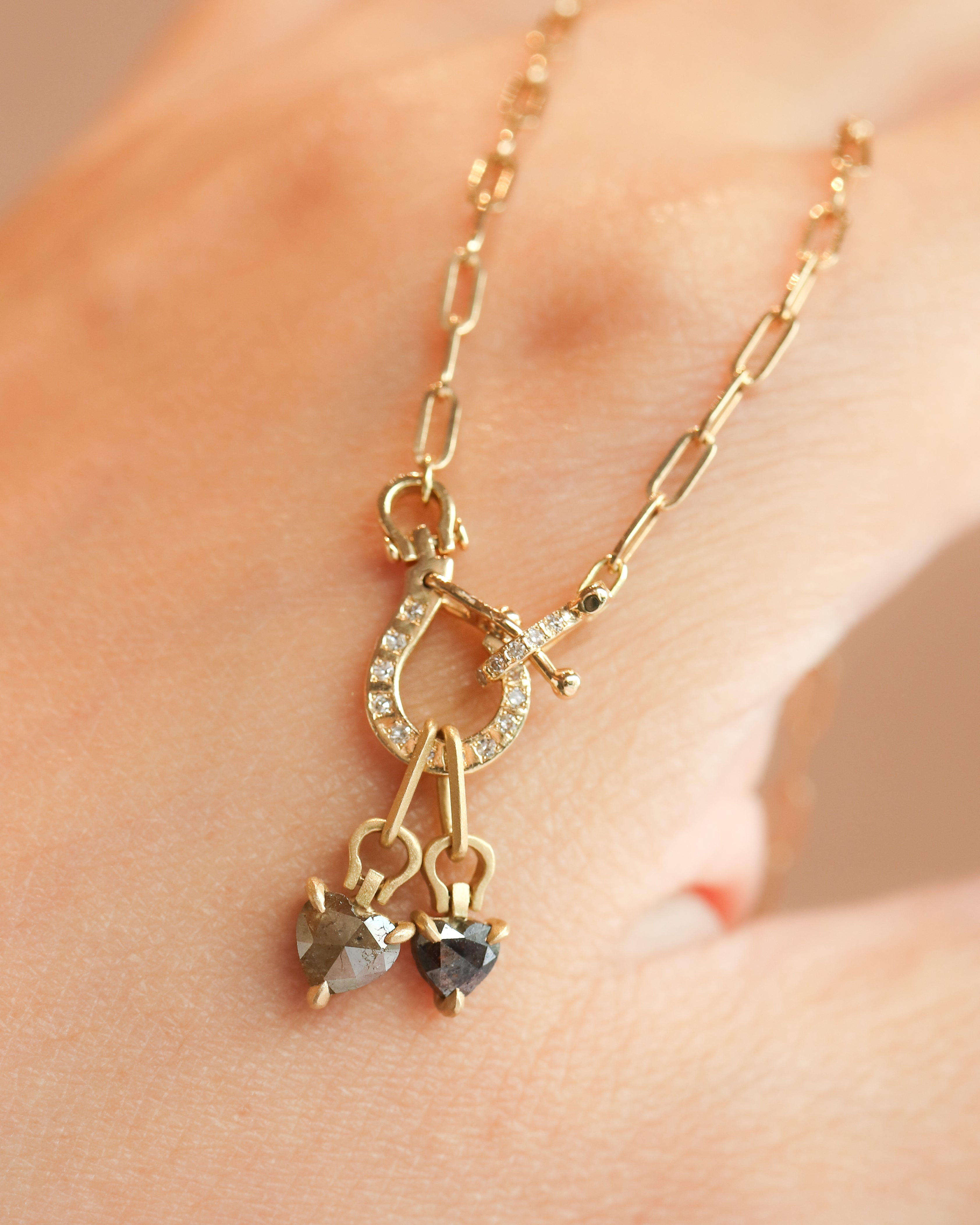 Horse Shoe Prong Necklace - Natural Diamond -