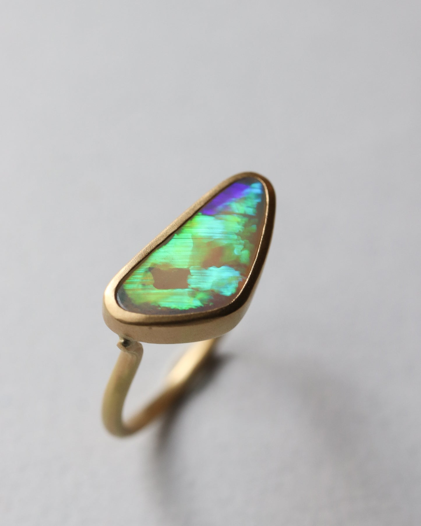 Collet Ring - Crystal Black Opal -