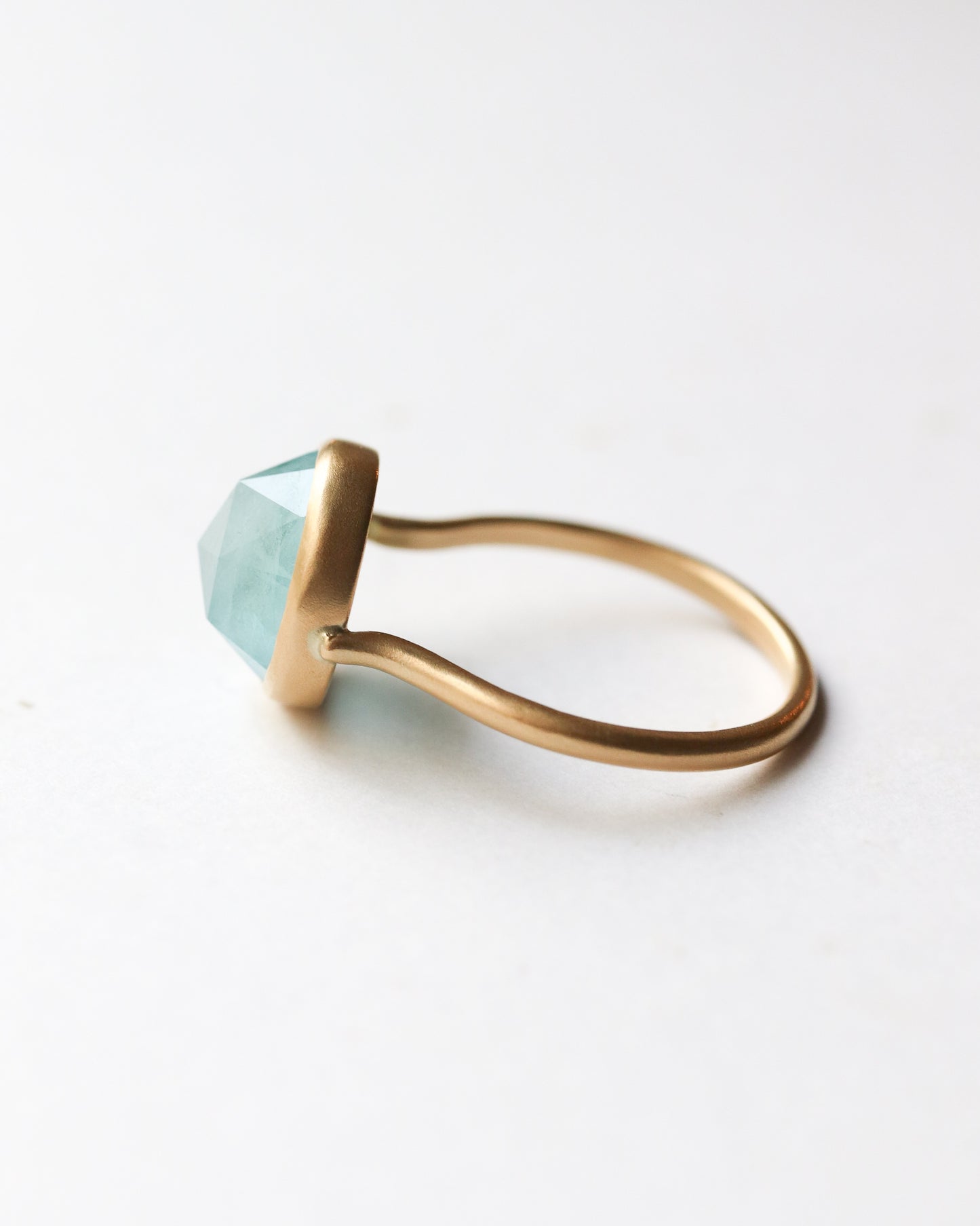 Collet Ring - Aquamarine -