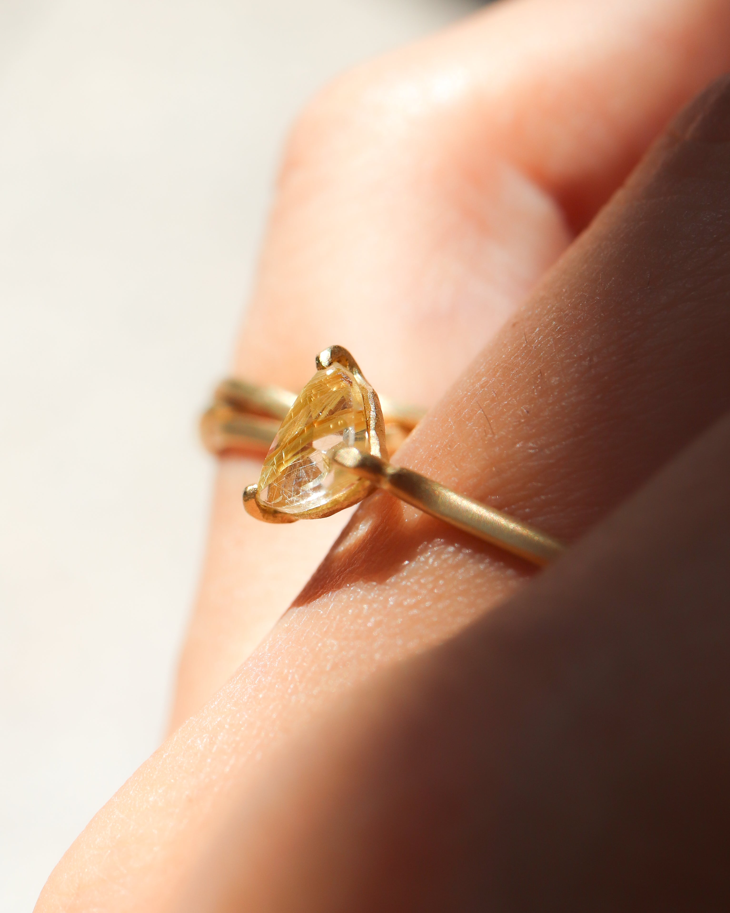 Prong Ring - Golden Rutile Quartz -