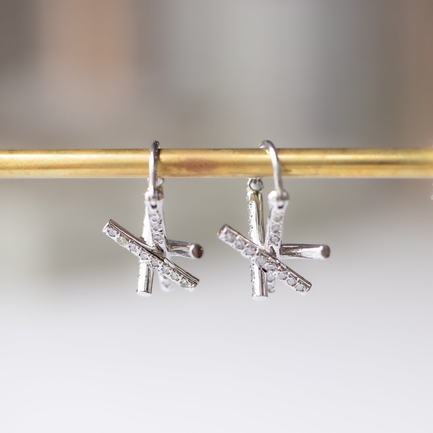 Asterism Pierced Earring - Diamond -