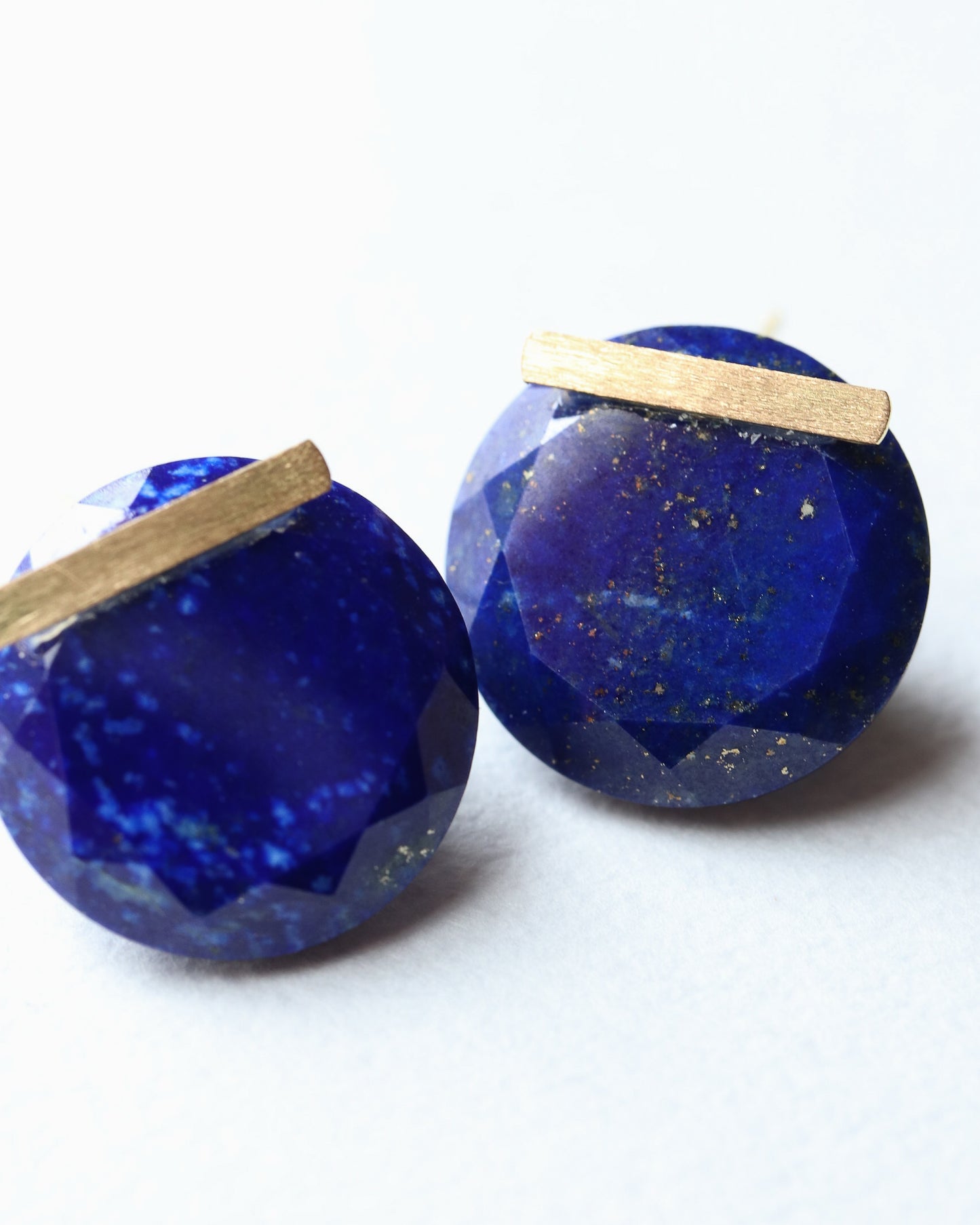 Bar stone Pierced Earring - Lapis Lazuli -