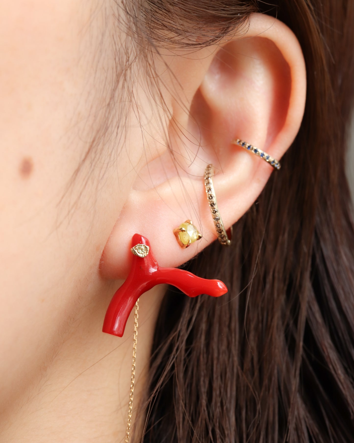 Flat Pierced Earring - Coral -