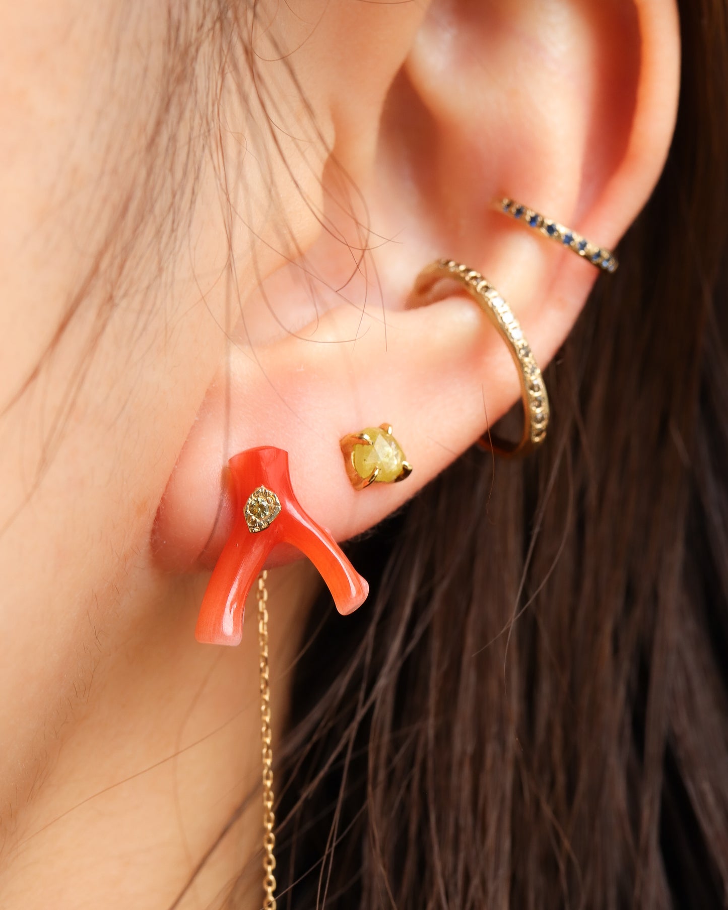 Flat Pierced Earring - Coral -