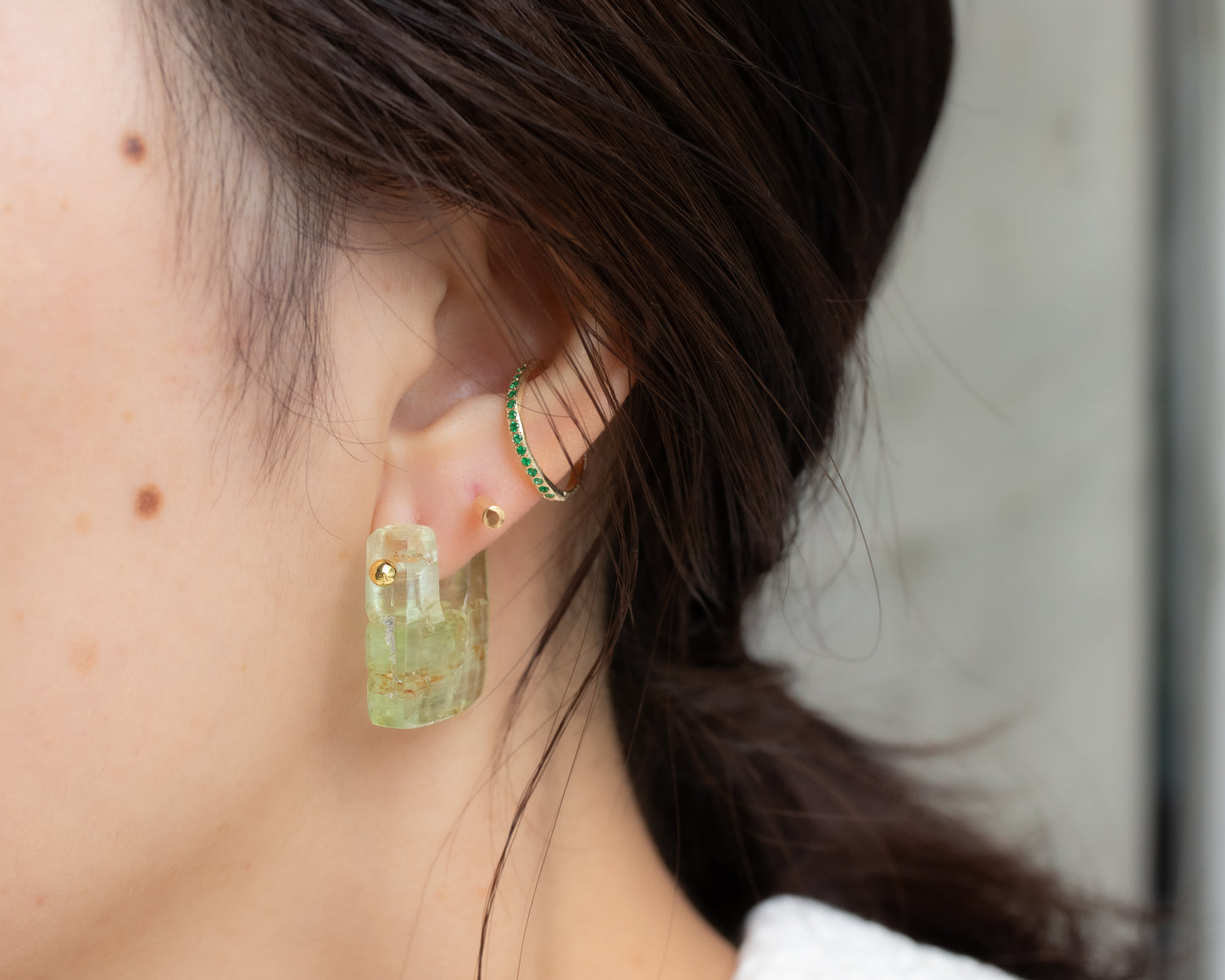 Rock Pierced Earring - Beryl -