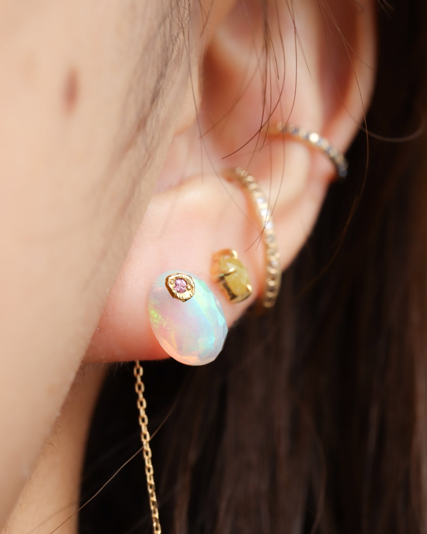 Flat Pierced Earring - Opal -