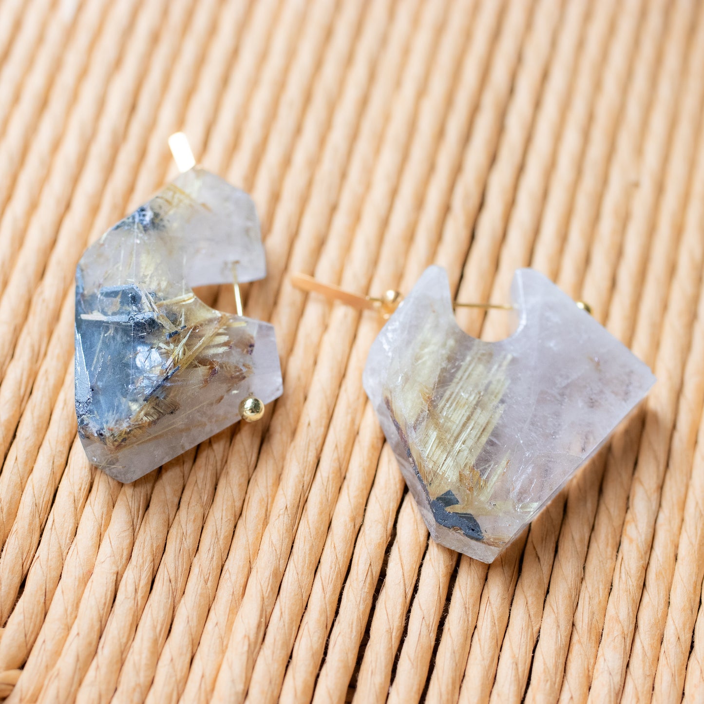 Rock Pierced Earring - Golden Rutilated Quartz -