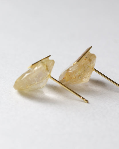 Bar stone pierced earrings - Golden rutilated quartz -