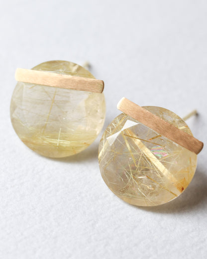 Bar stone pierced earrings - Golden rutilated quartz -