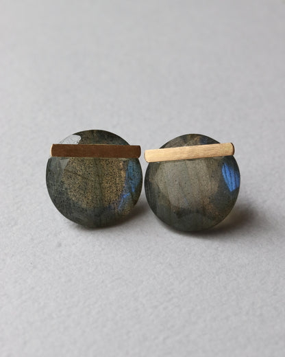 Bar stone Pierced Earring - Labradorite -