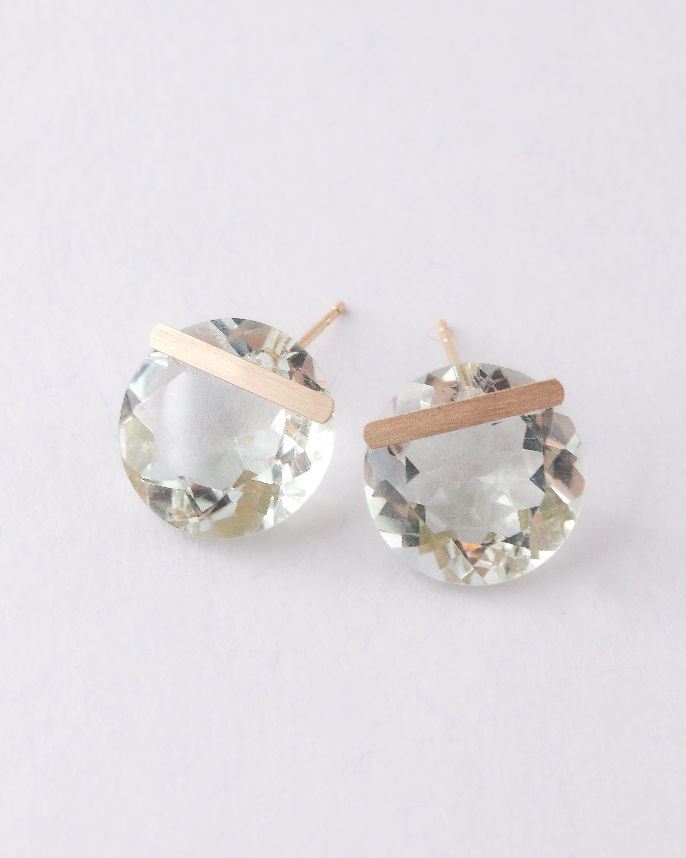 Bar stone Pierced Earring - Green Amethyst -