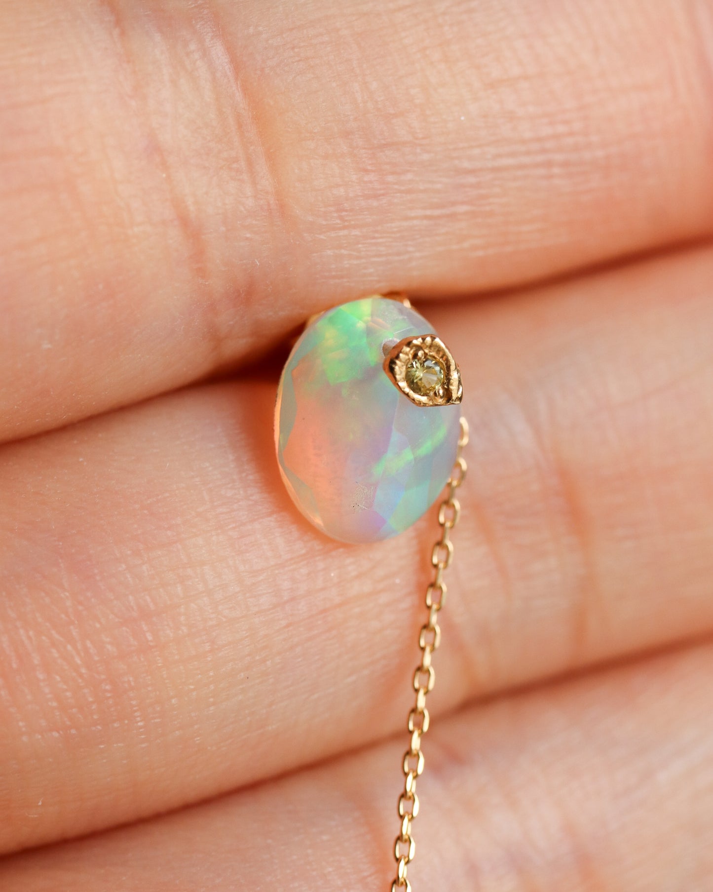 Flat Pierced Earring - Opal -