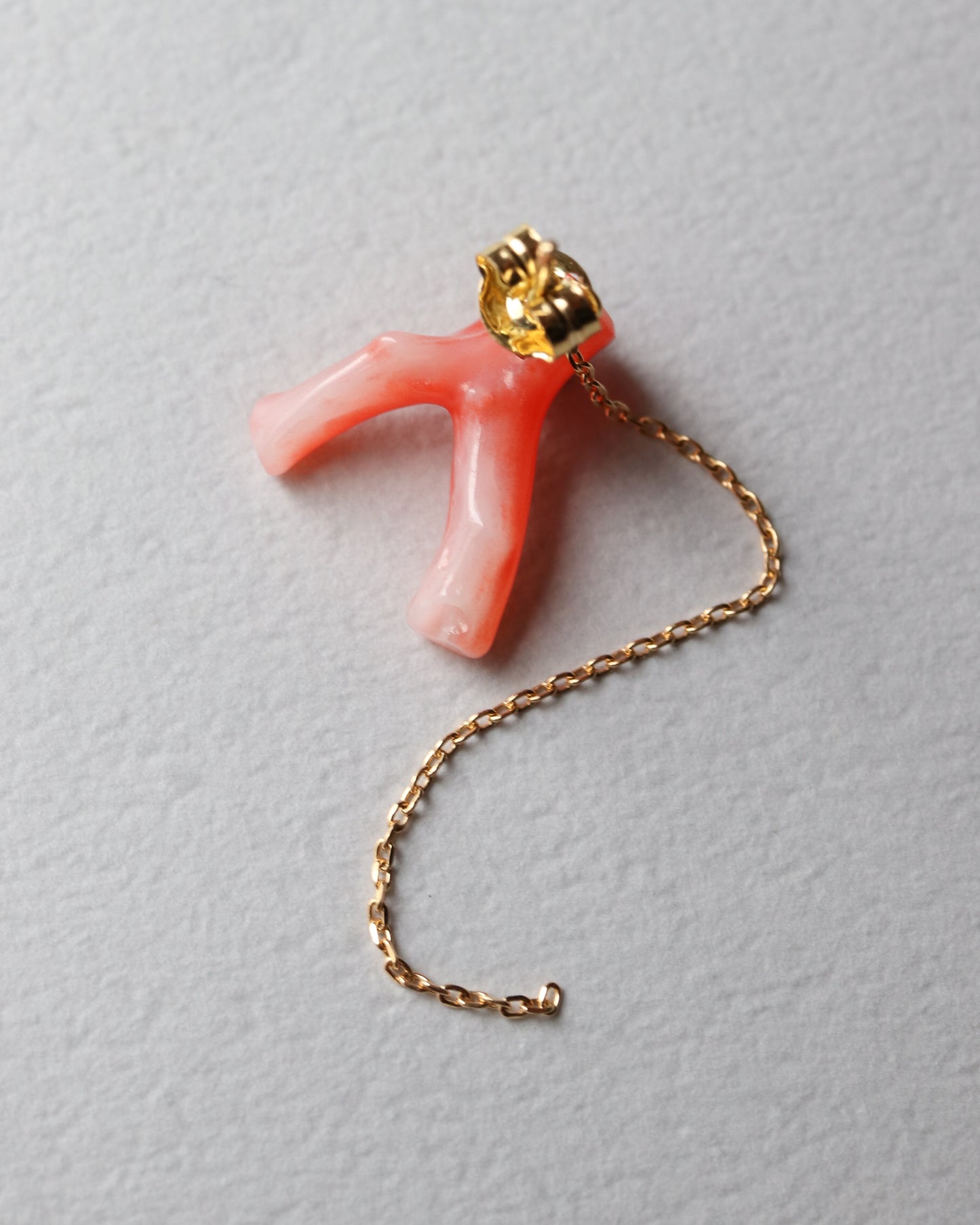 Flat Pierced Earring - Coral -