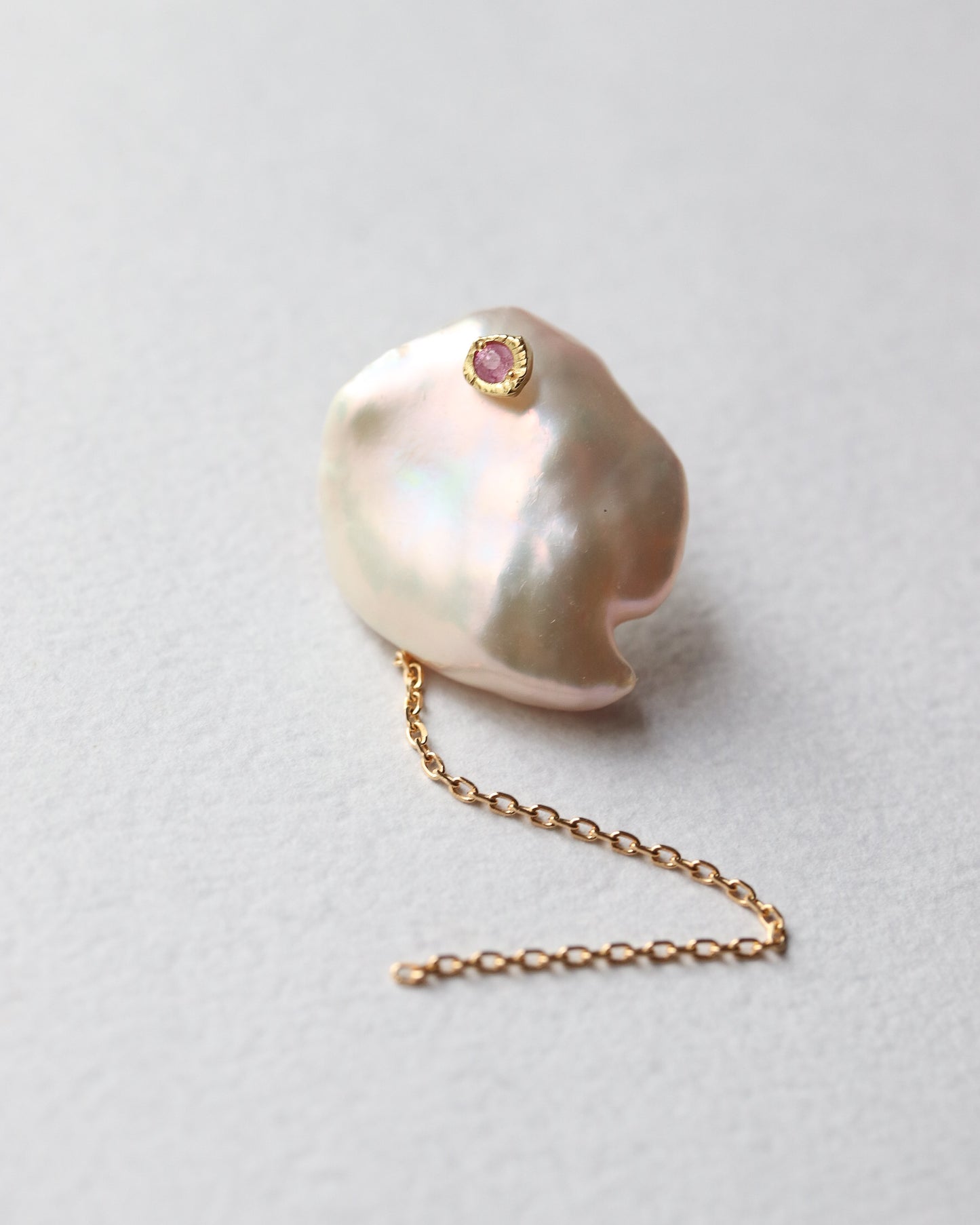 Flat Pierced Earring - Keshi Pearl -