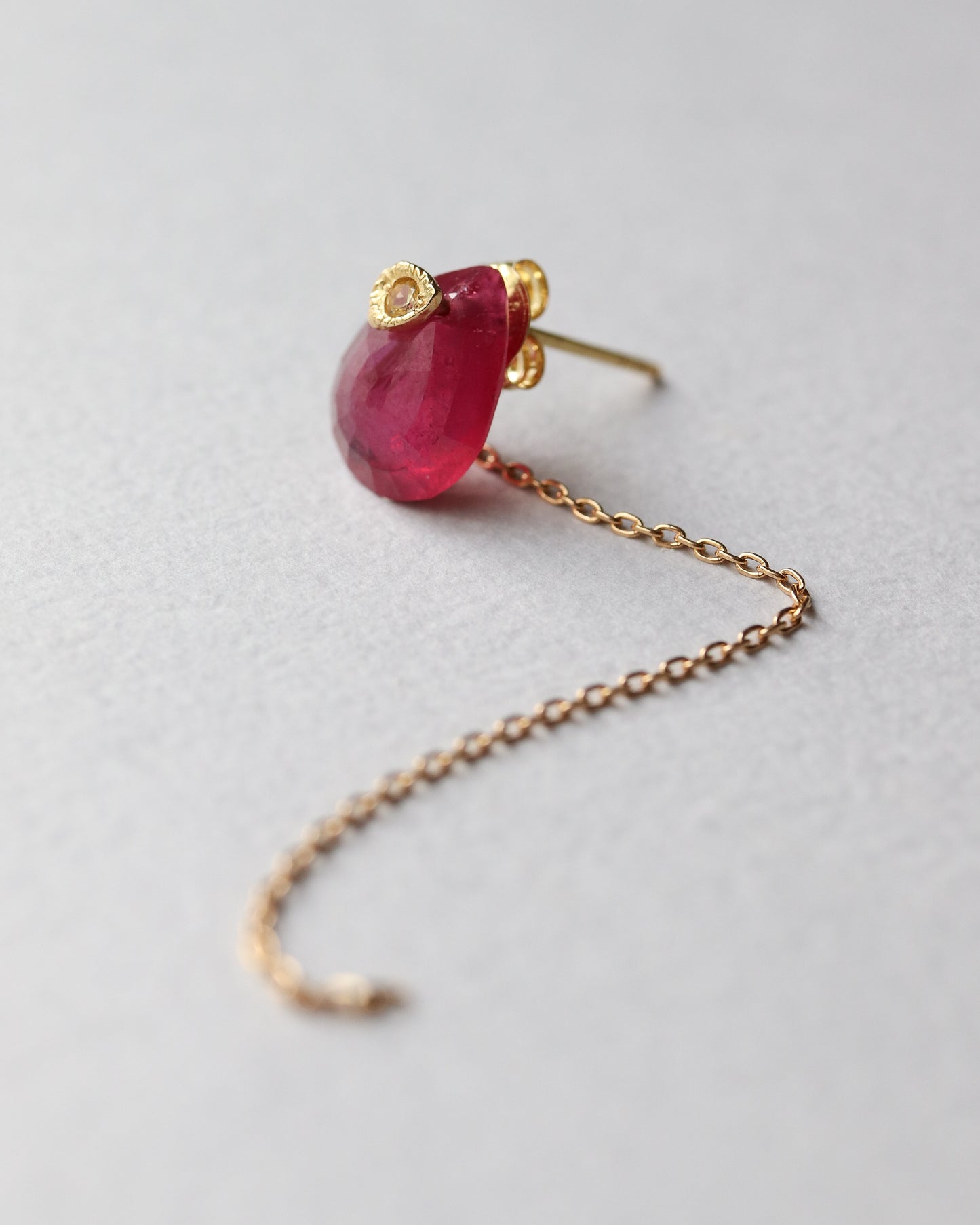 Flat Pierced Earring - Ruby -