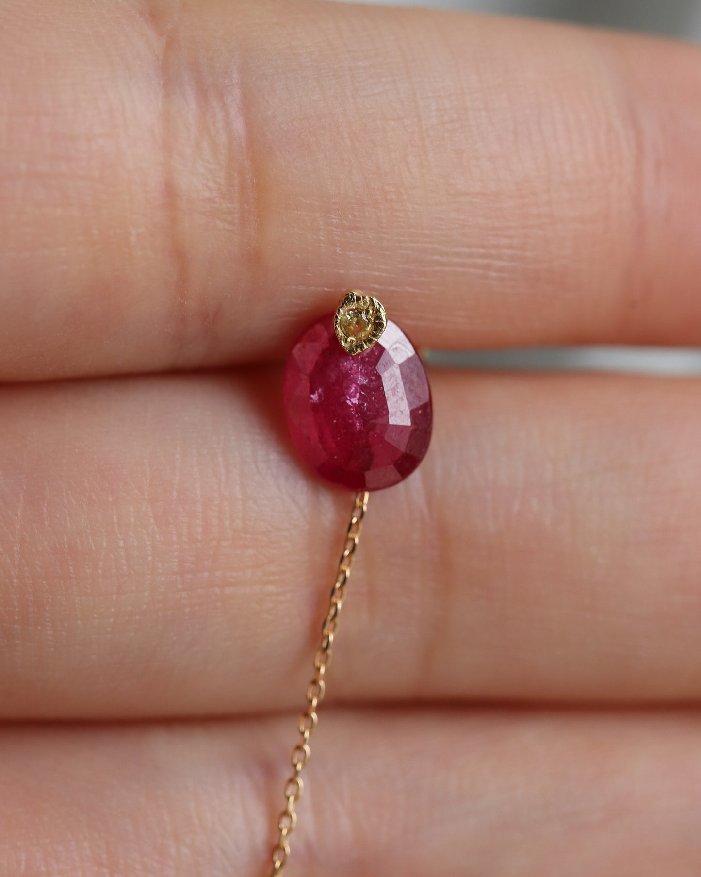 Flat Pierced Earring - Ruby -