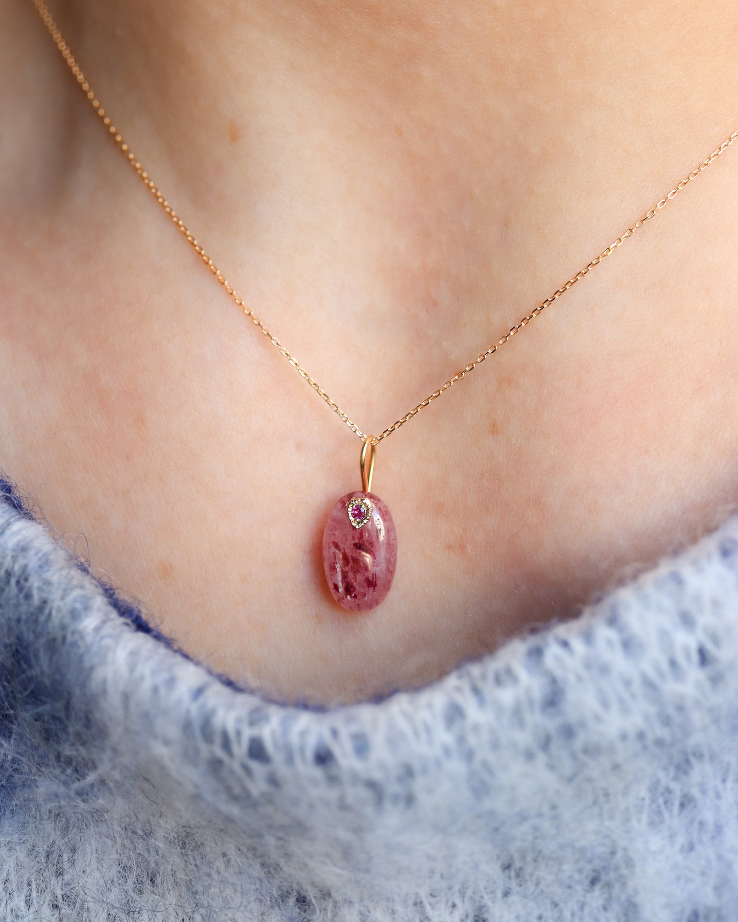 Flat Necklace - Strawberry Quartz -