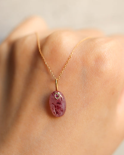 Flat Necklace - Strawberry Quartz -