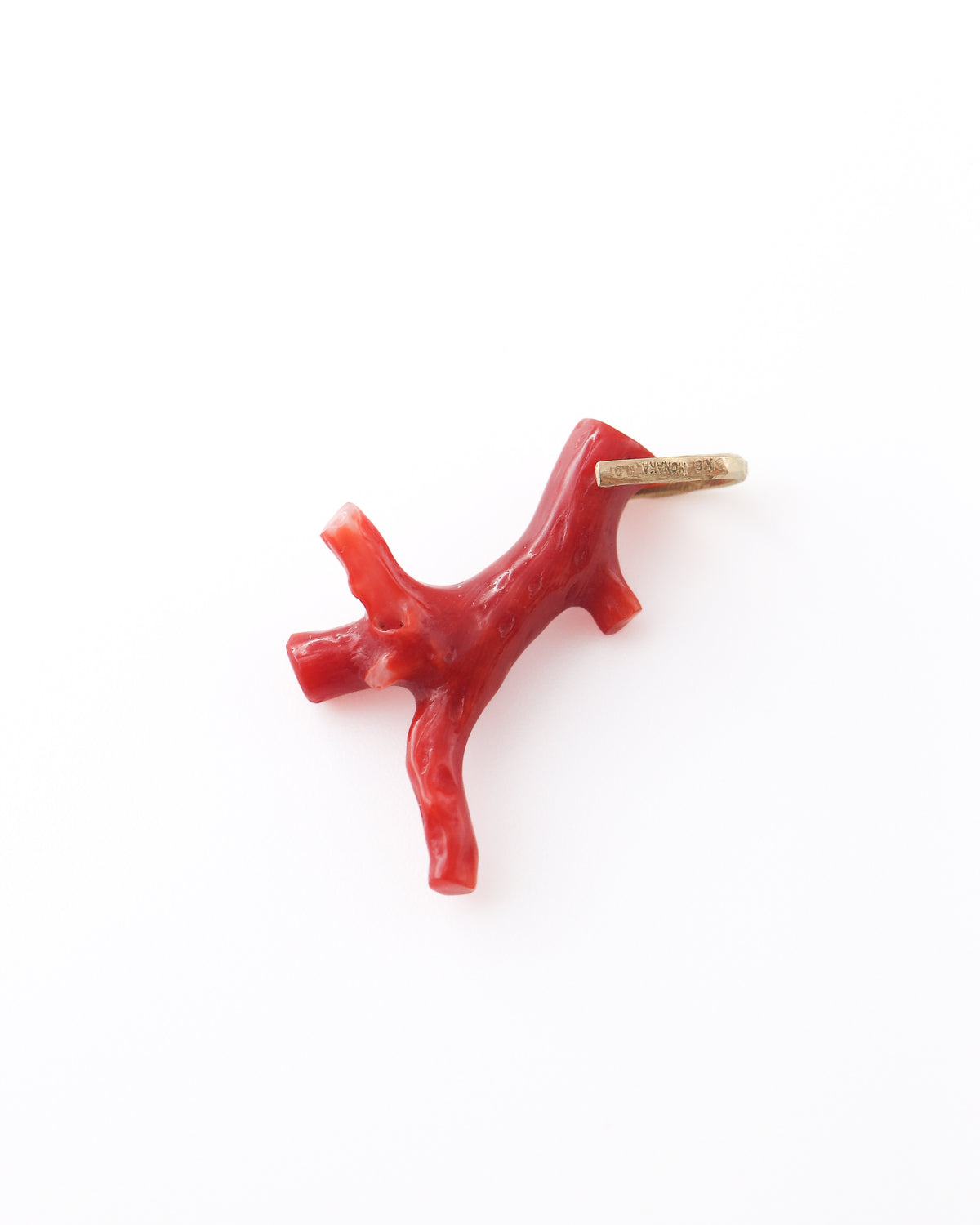 Hibiki Stone Necklace - Coral -