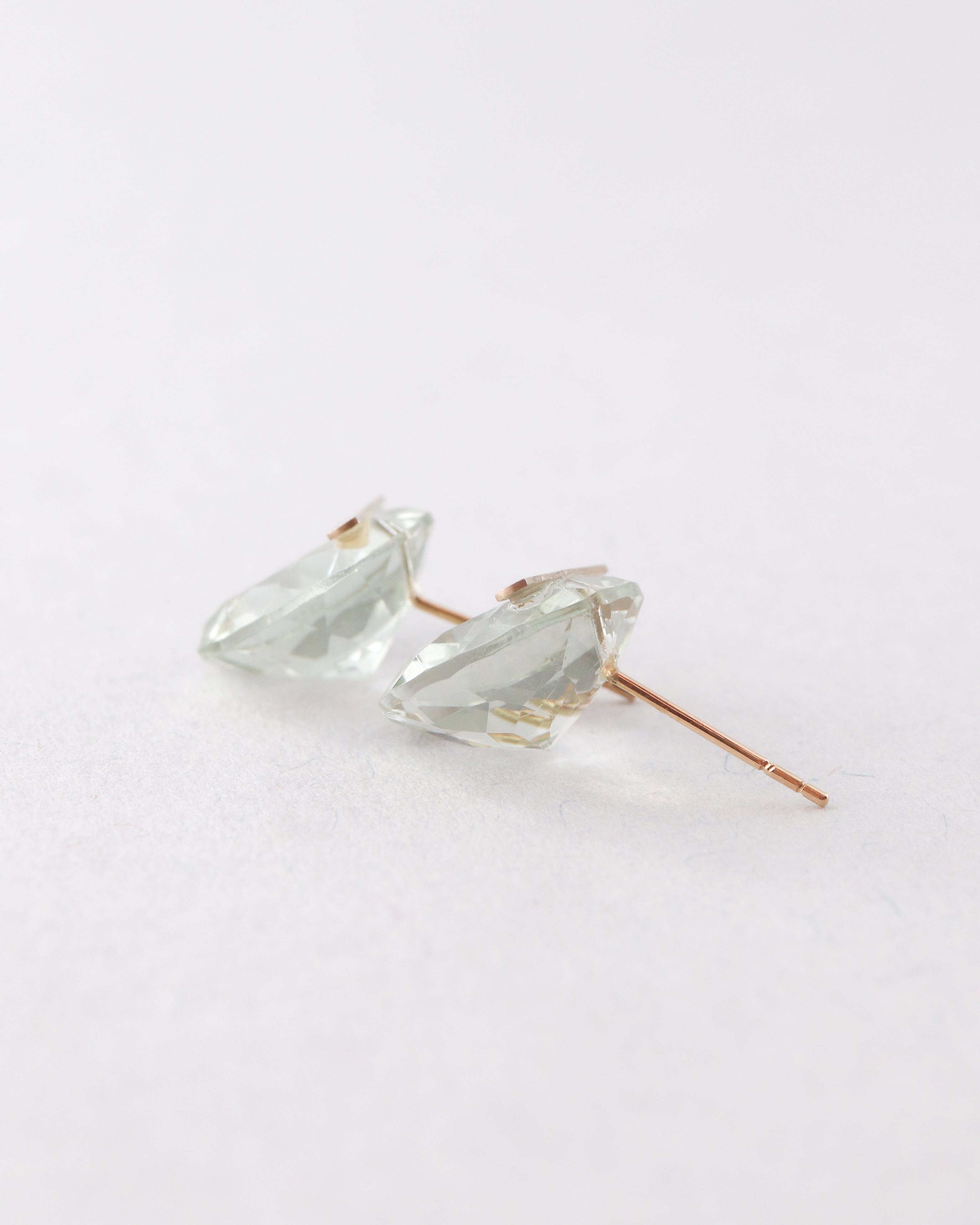 Bar stone Pierced Earring - Green Amethyst -