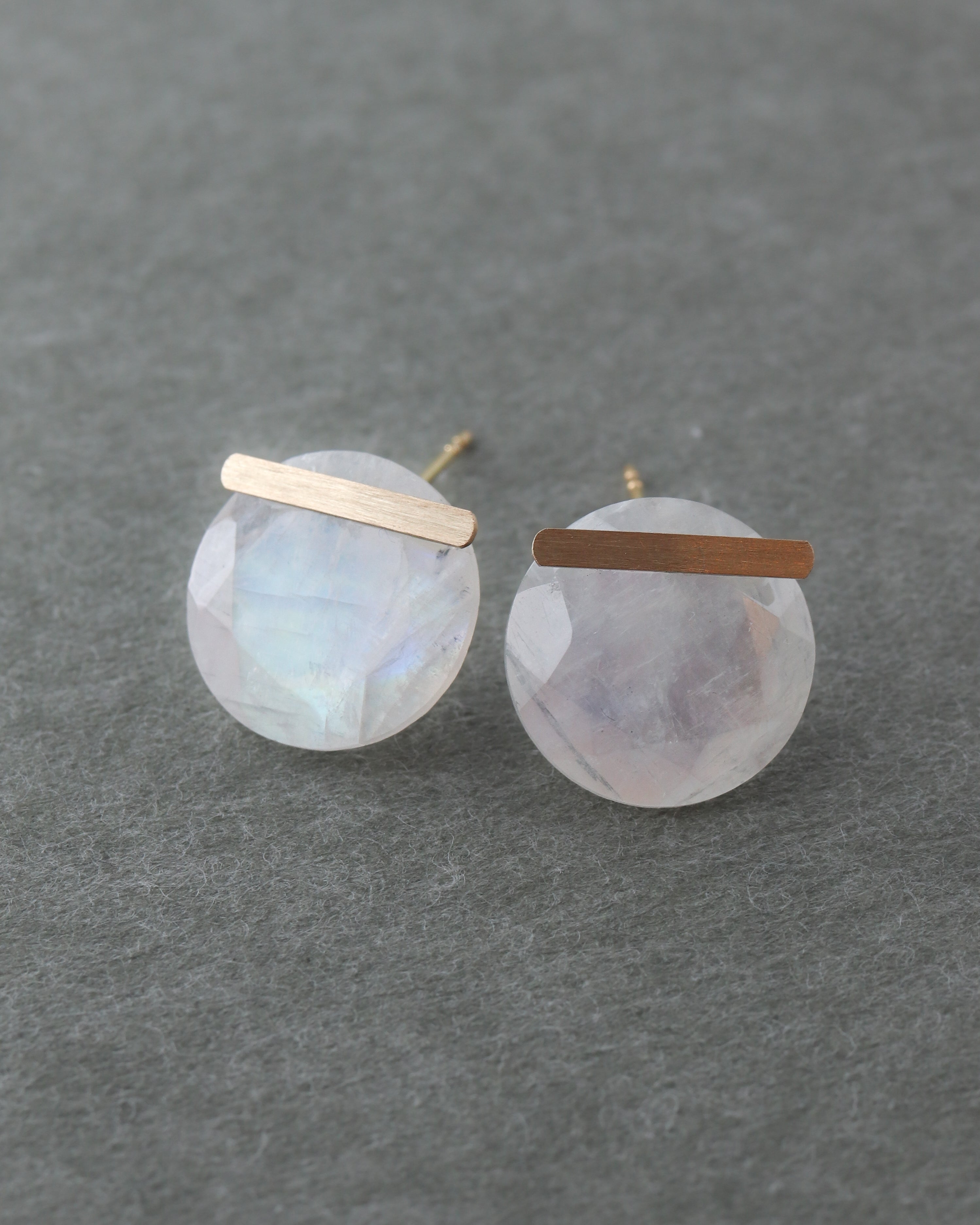 Bar stone Pierced Earring - Rainbow Moon Stone -