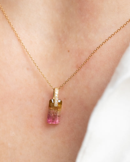 Hibiki Stone Necklace - Bicolor Tourmaline / Diamond -