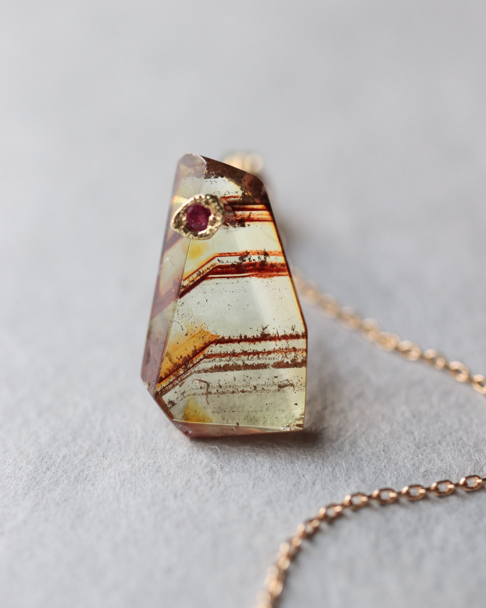Flat Pierced Earring - Sphalerite -