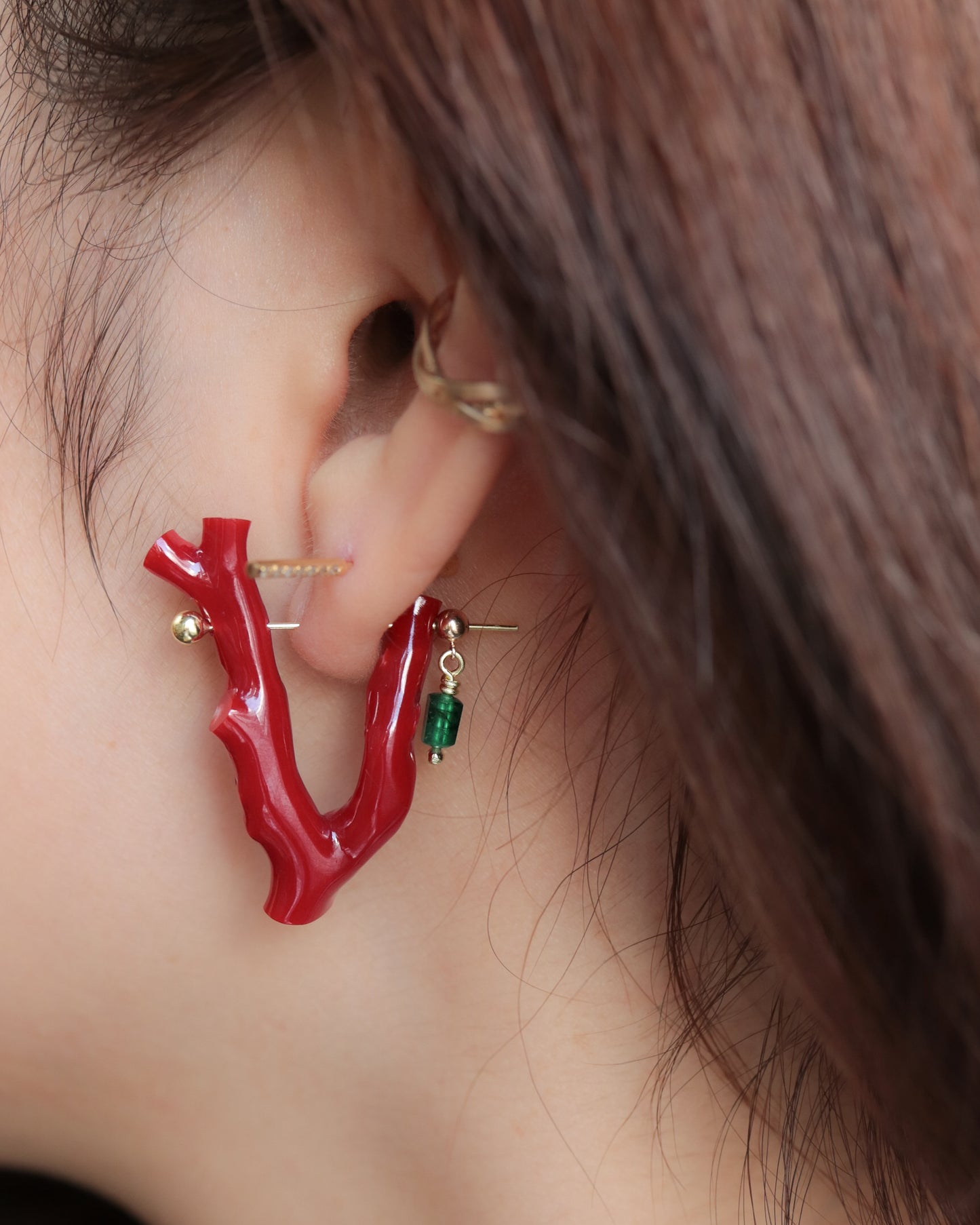 Rock Pierced Earring - Coral / Emerald -