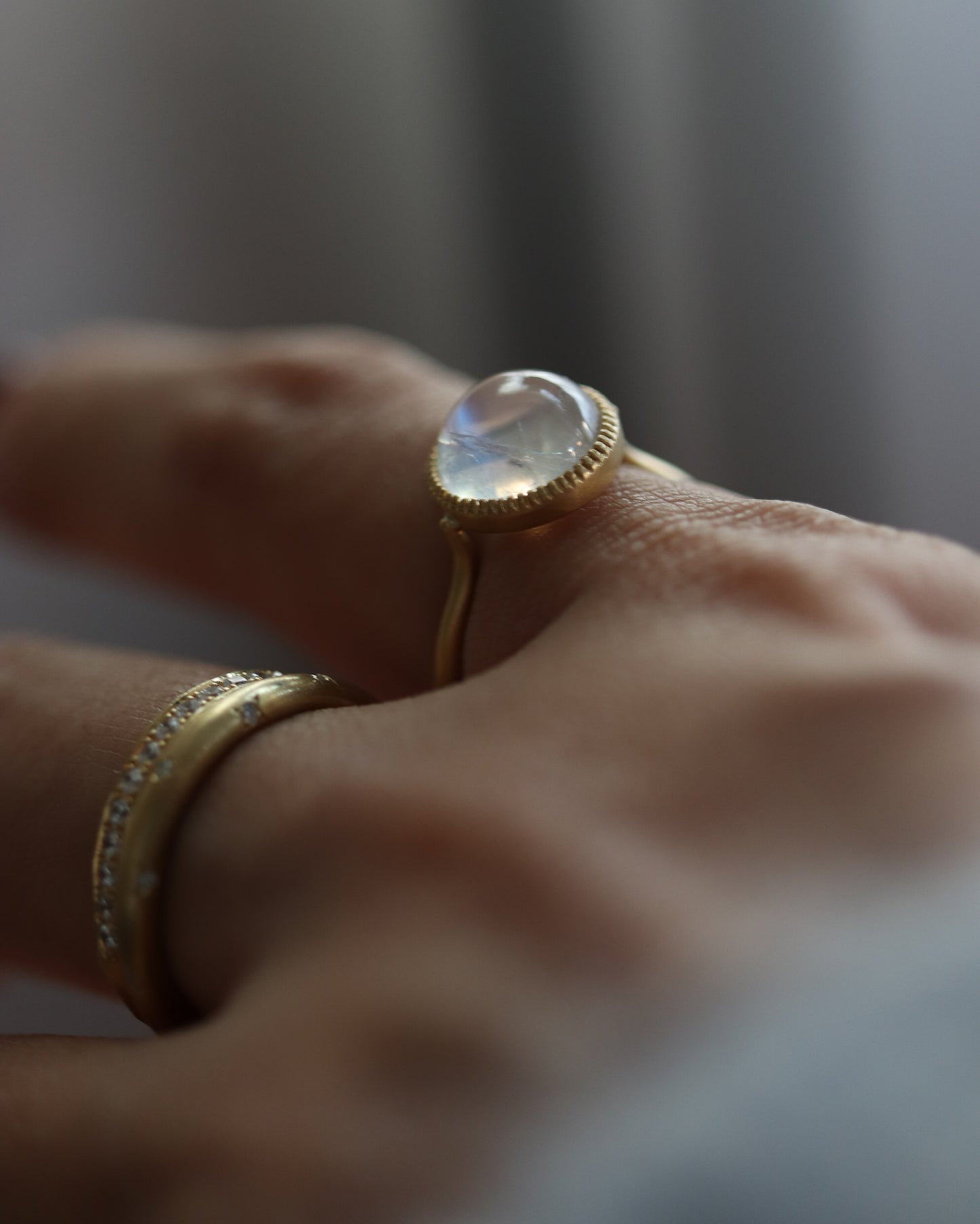 Milgrain Ring - Rainbow Moonstone -