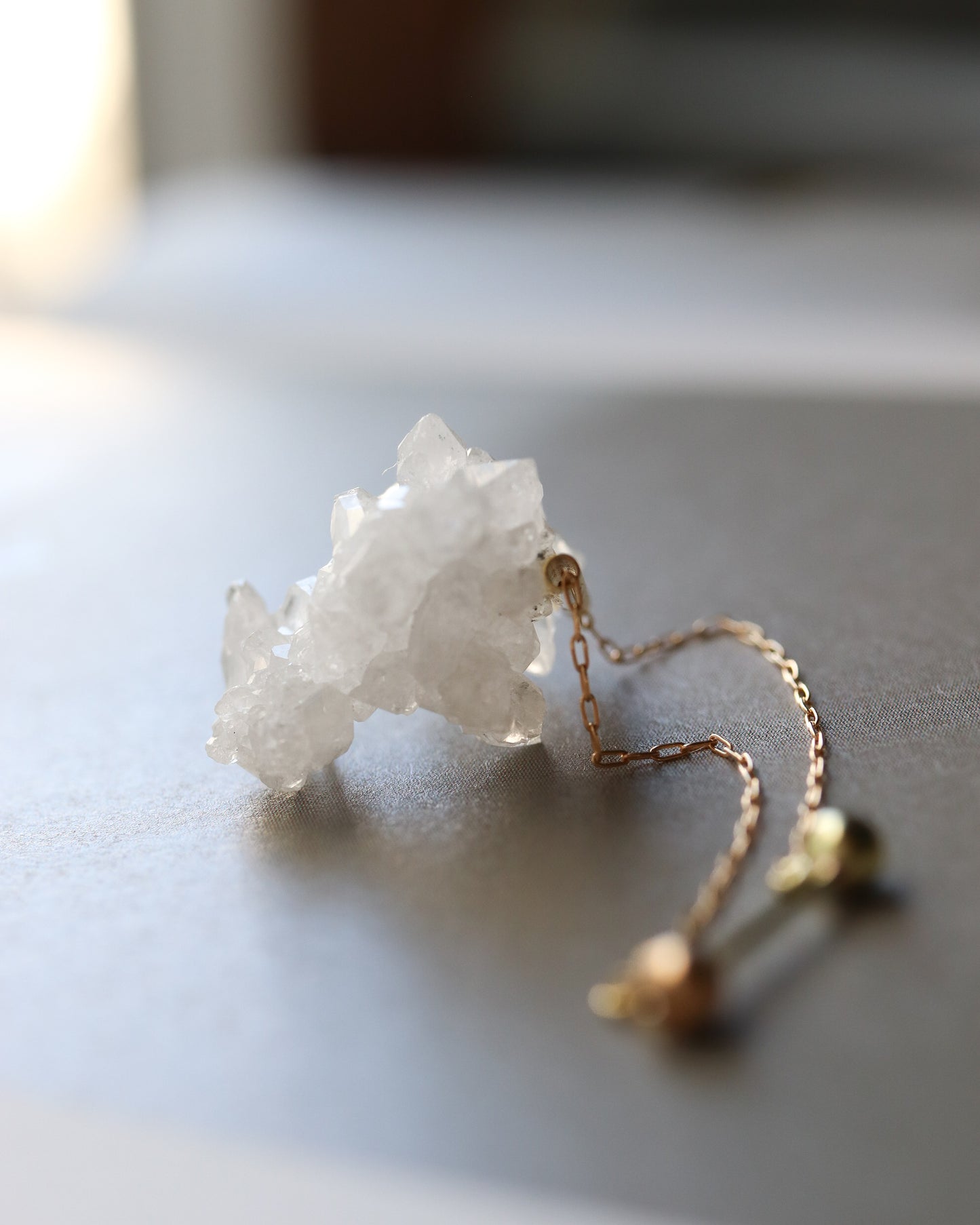 Pipe Pierced Earring - Quartz -