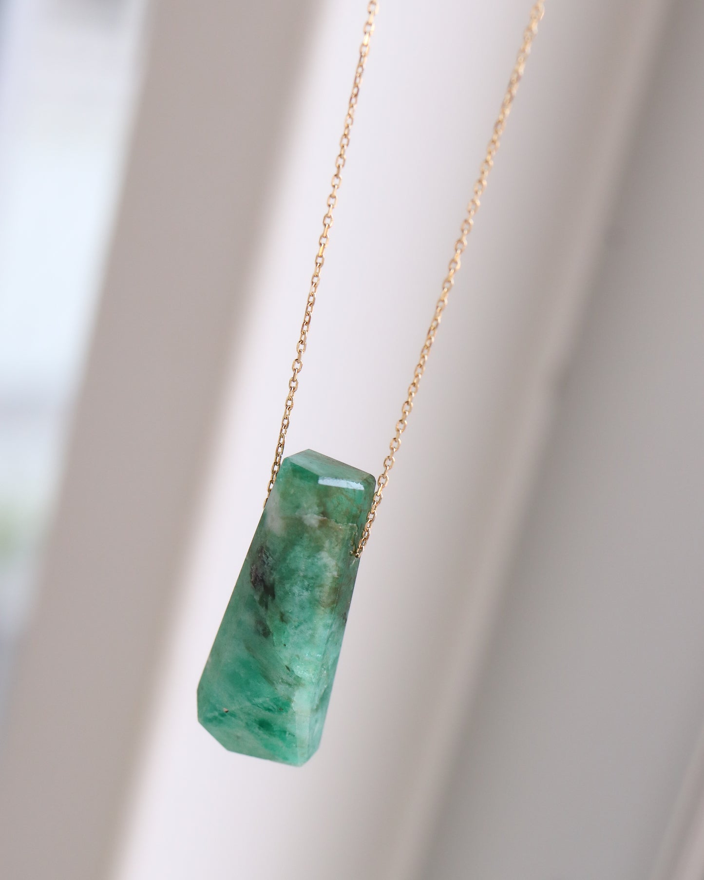 Rock Necklace - Emerald -