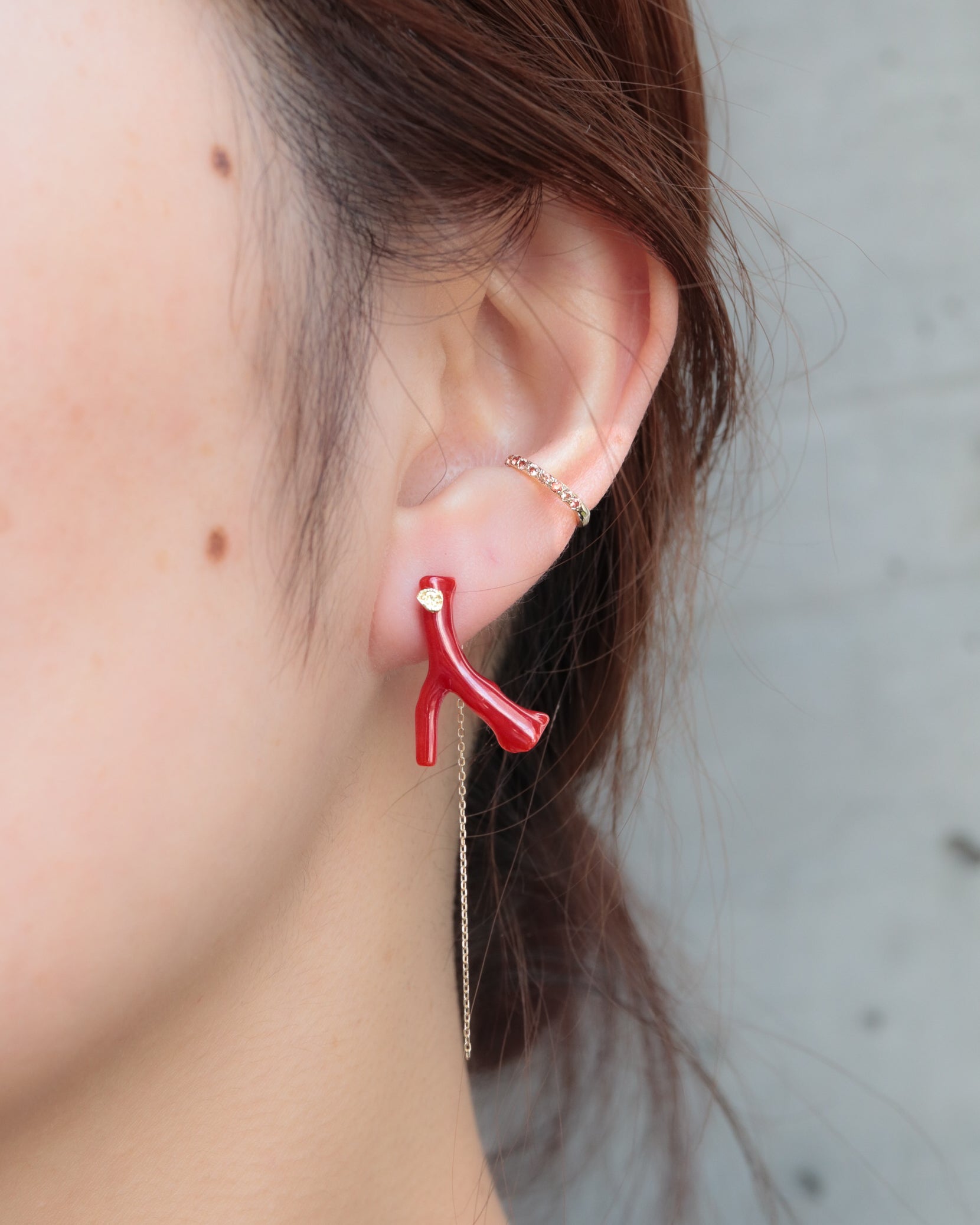 Flat Pierced Earring - Coral -
