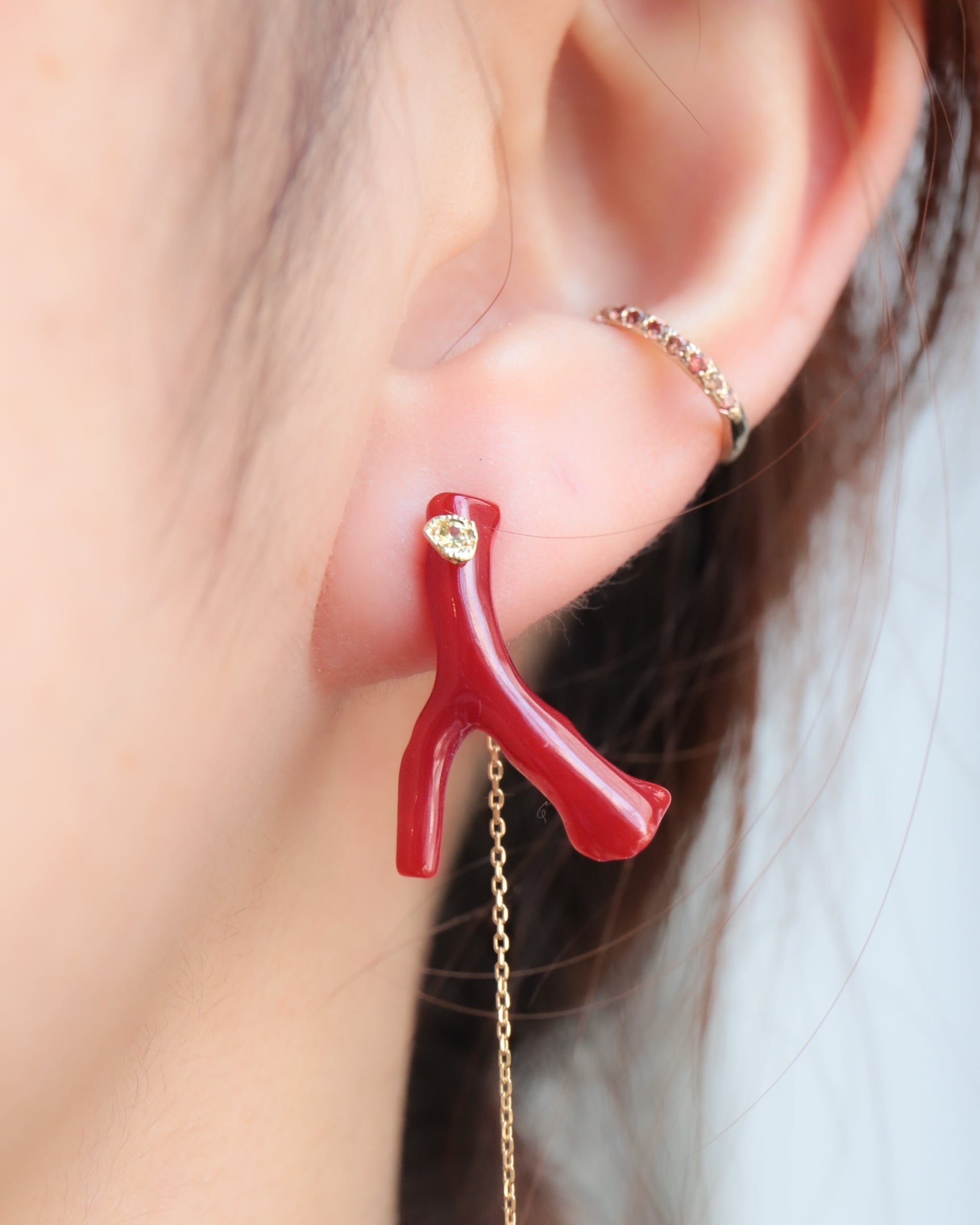 Flat Pierced Earring - Coral -