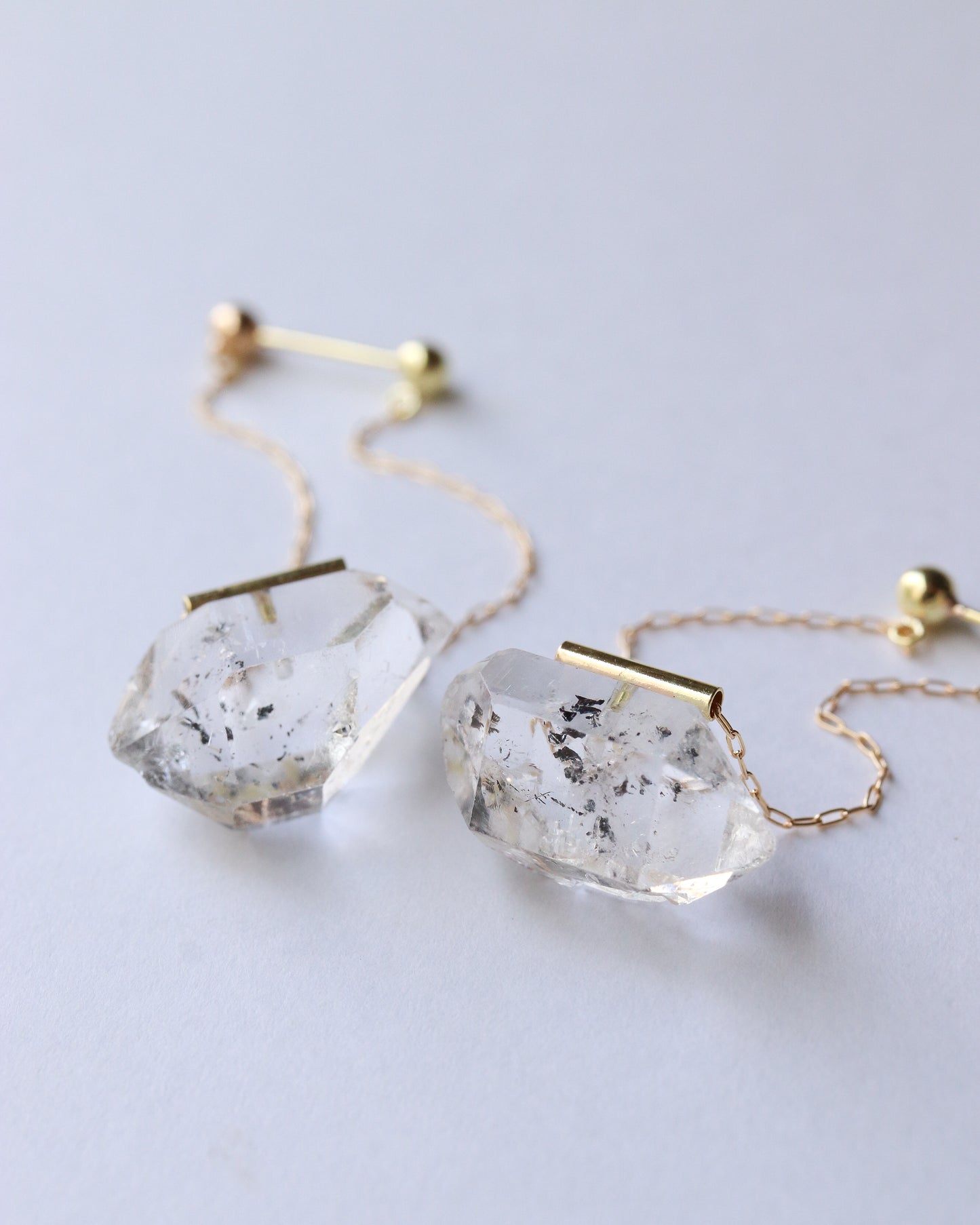 Pipe Pierced Earring - Diamond Quartz -