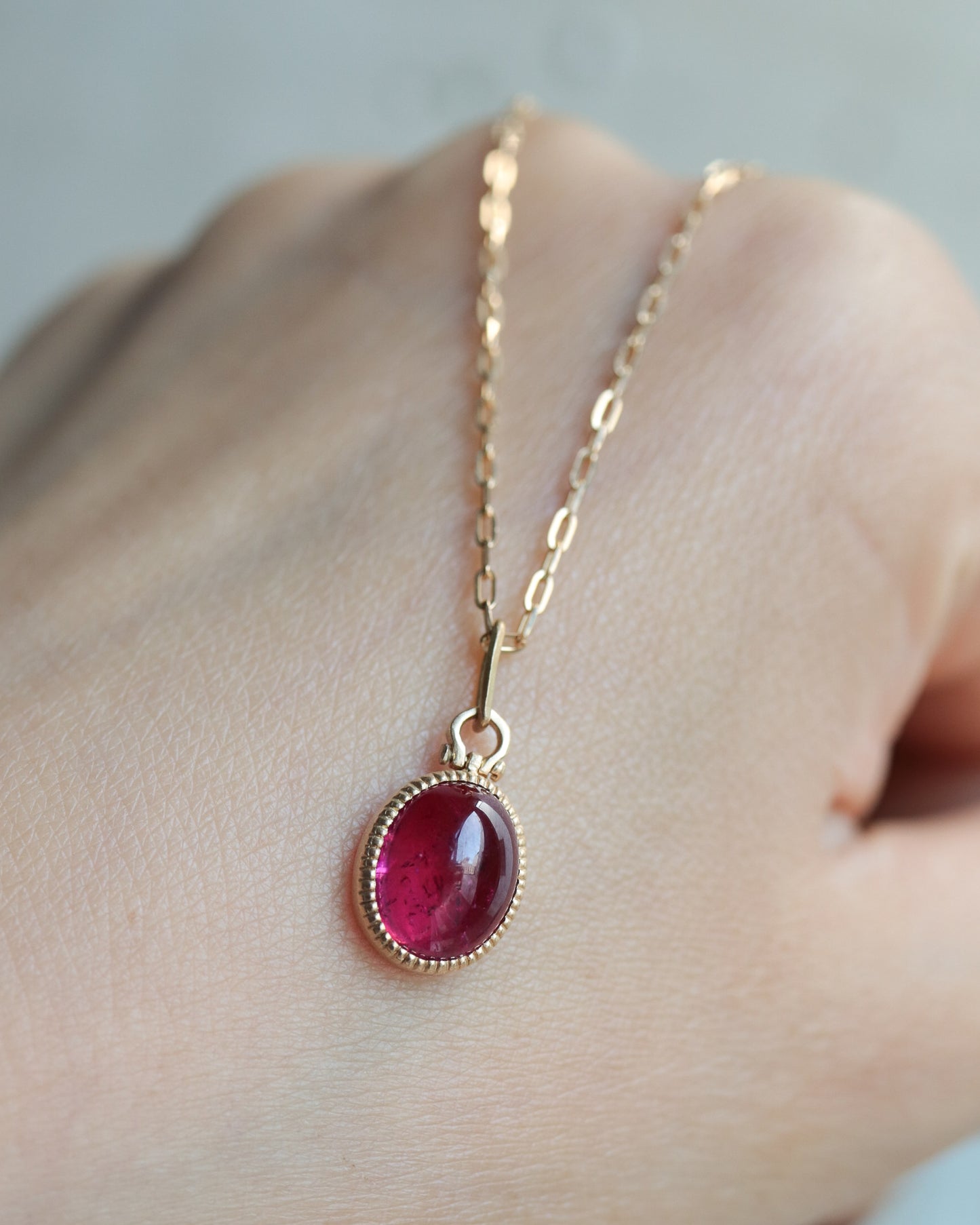 HorseShoe Milgrain Necklace - Rubellite -