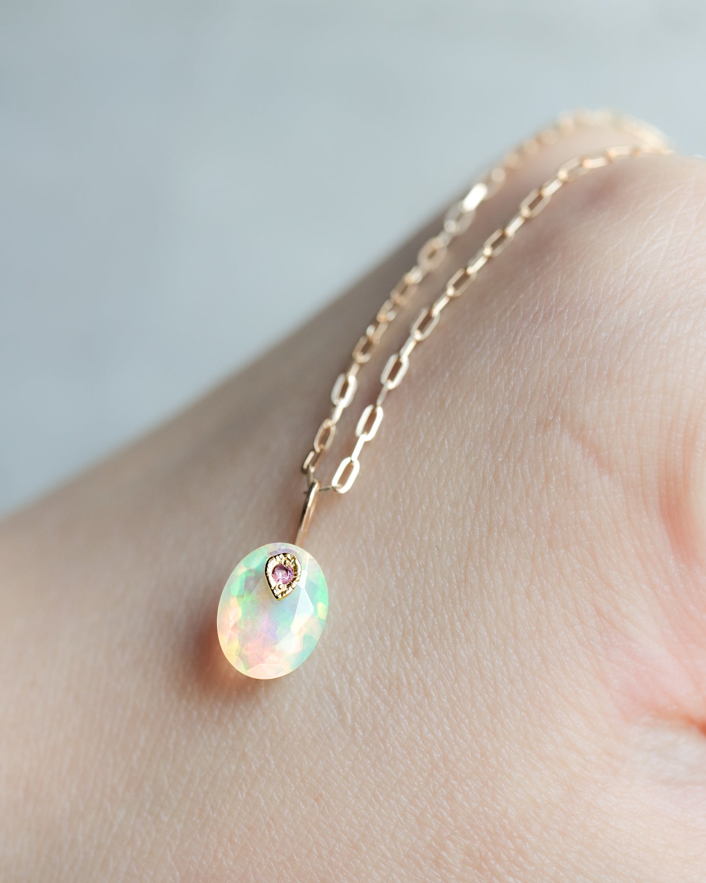 Flat Necklace - Opal -