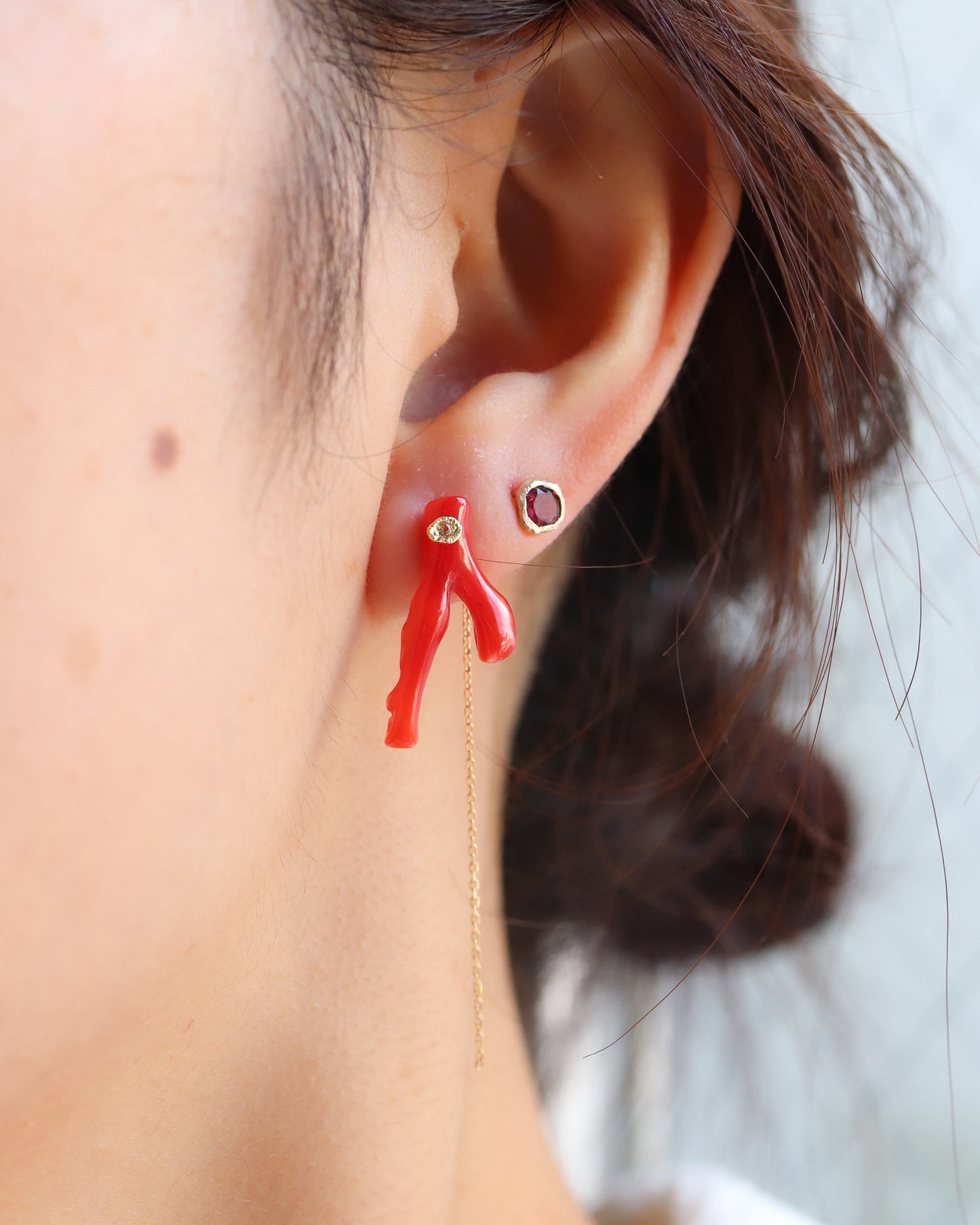 Flat Pierced Earring - Coral -