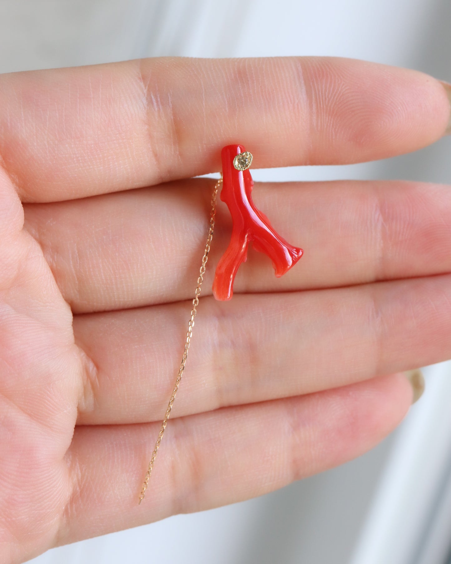 Flat Pierced Earring - Coral -