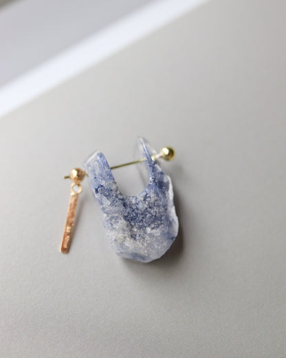 Rock Pierced Earring - Dumortierite in Quartz -