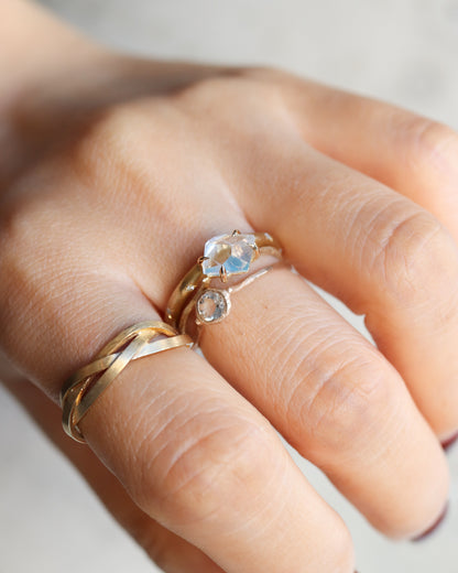 Flat Ring - Rainbow Moonstone -