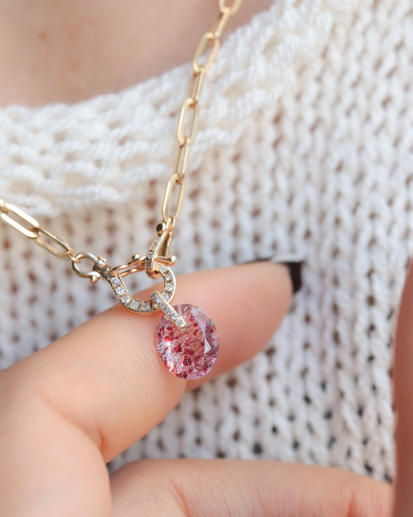 Hibiki Stone Necklace - Strawberry Quartz / Diamond -