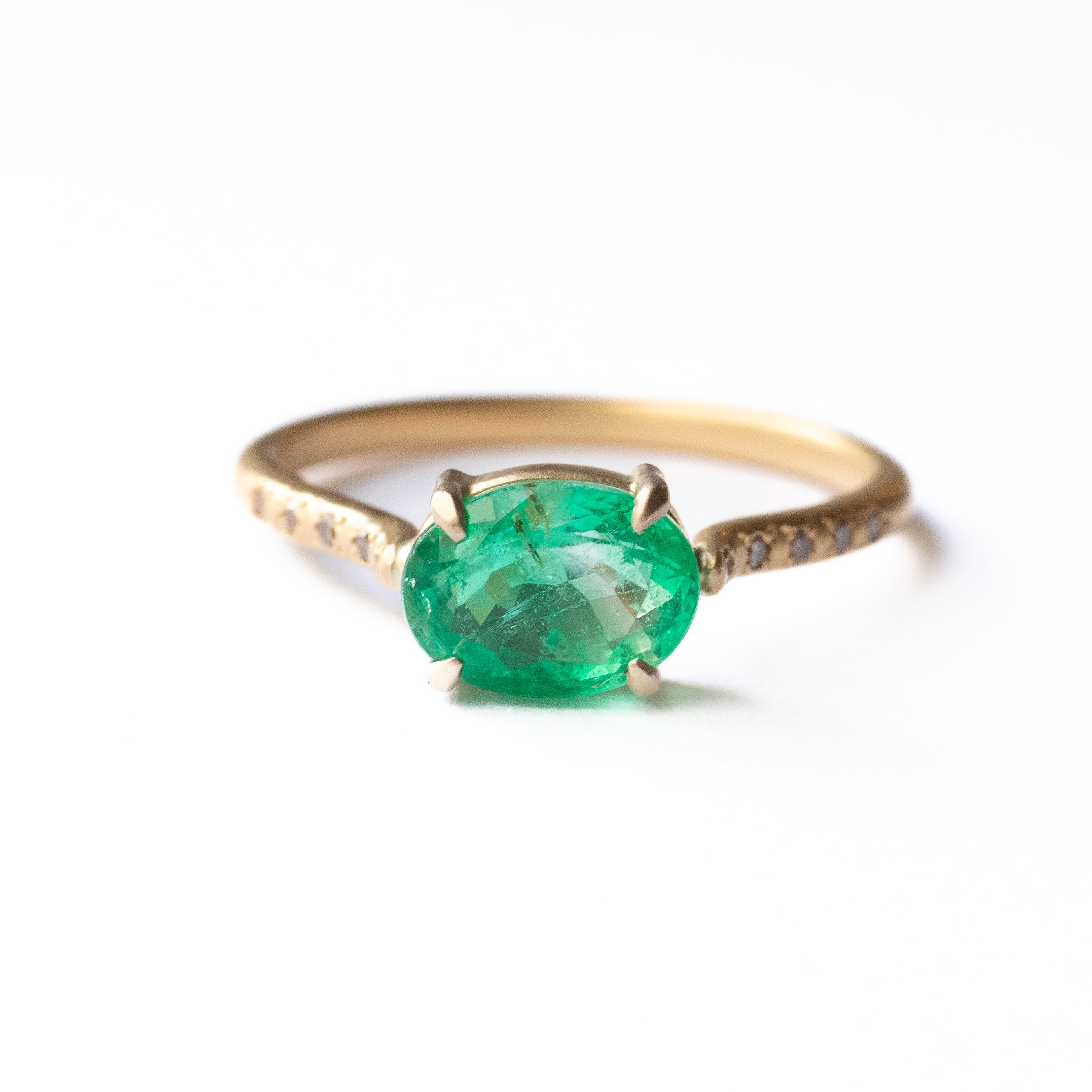 Prong Ring - Emerald / Diamond -