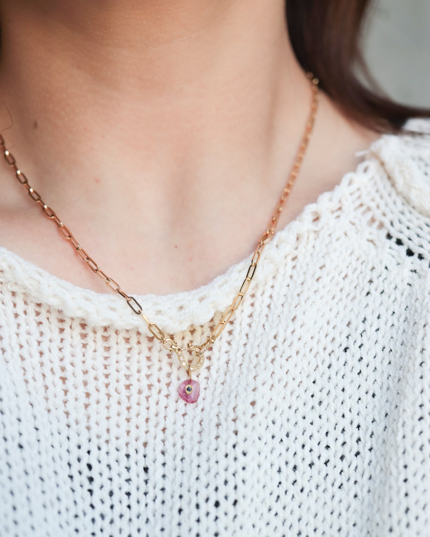 Flat Necklace - Ruby -