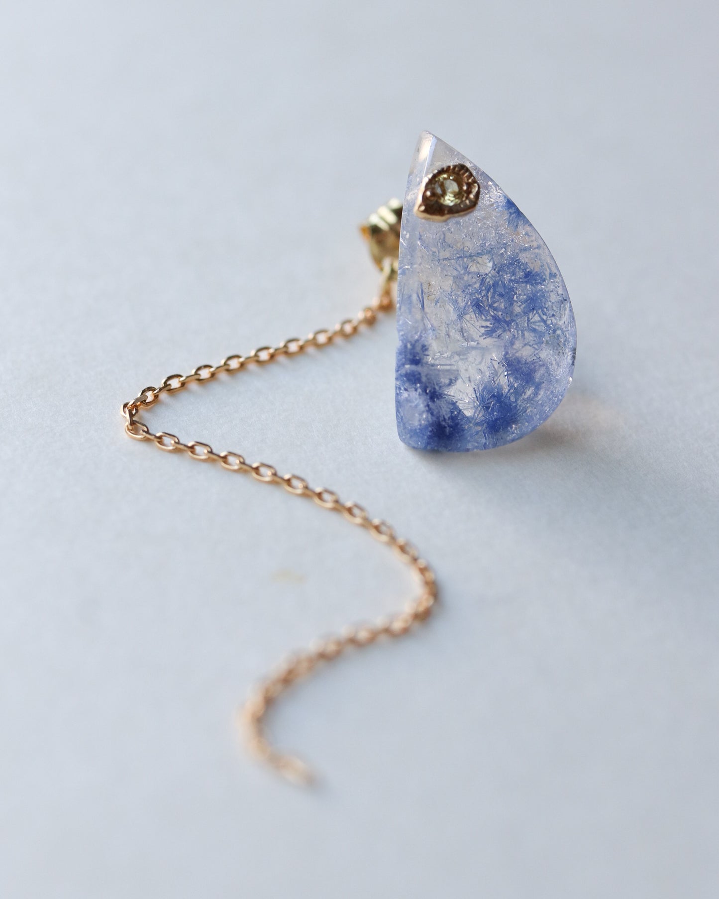 Flat Pierced Earring - Dumortierite in Quartz -【A】