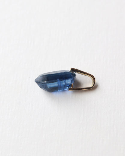 Hibiki Stone Necklace - kyanite / Diamond -