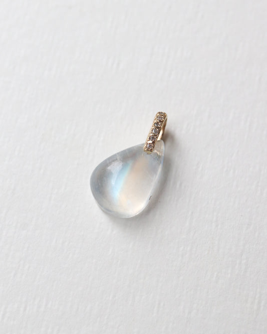 Hibiki Stone Necklace - Rainbow Moon Stone / Diamond -