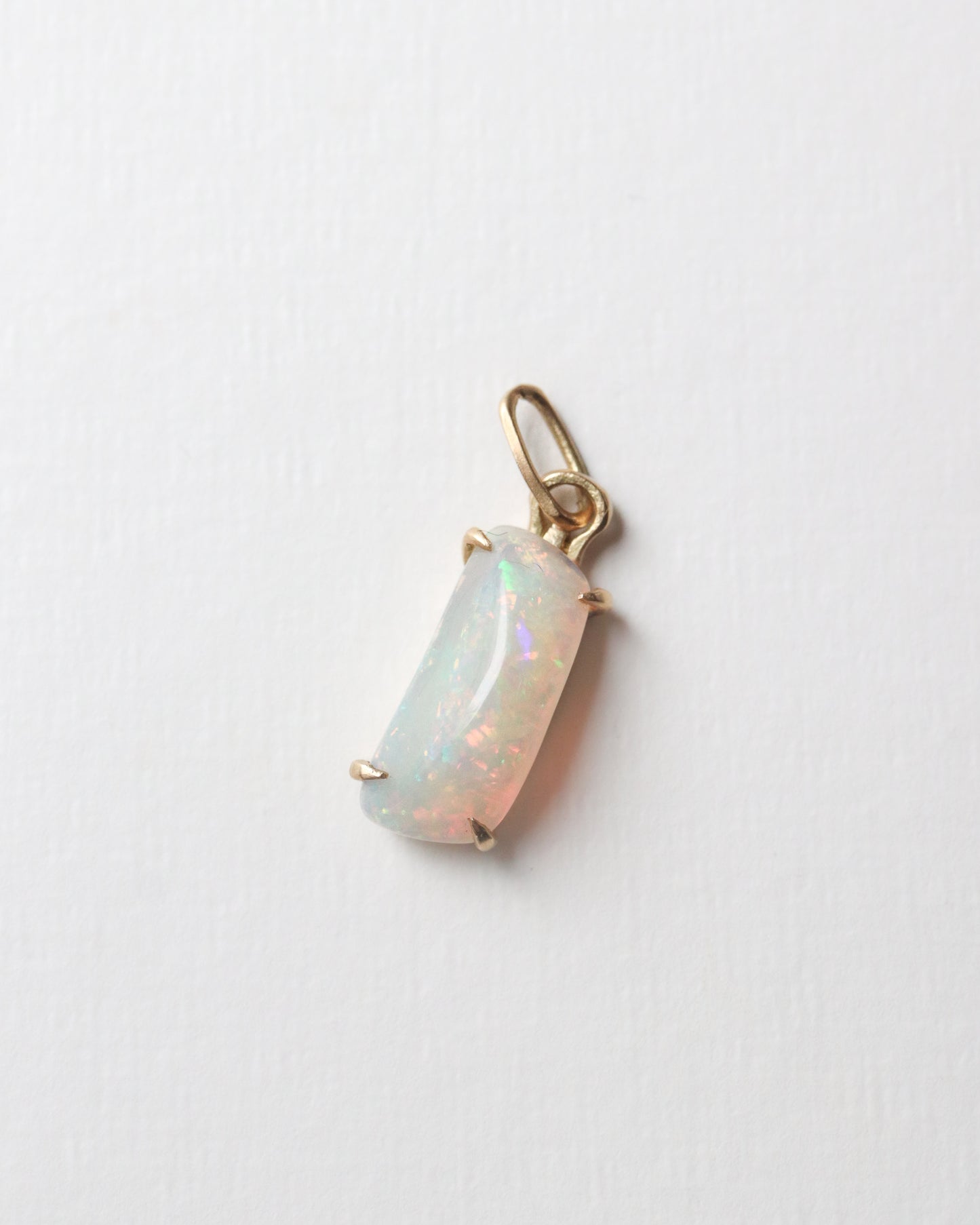 HorseShoe Prong Necklace - Opal -