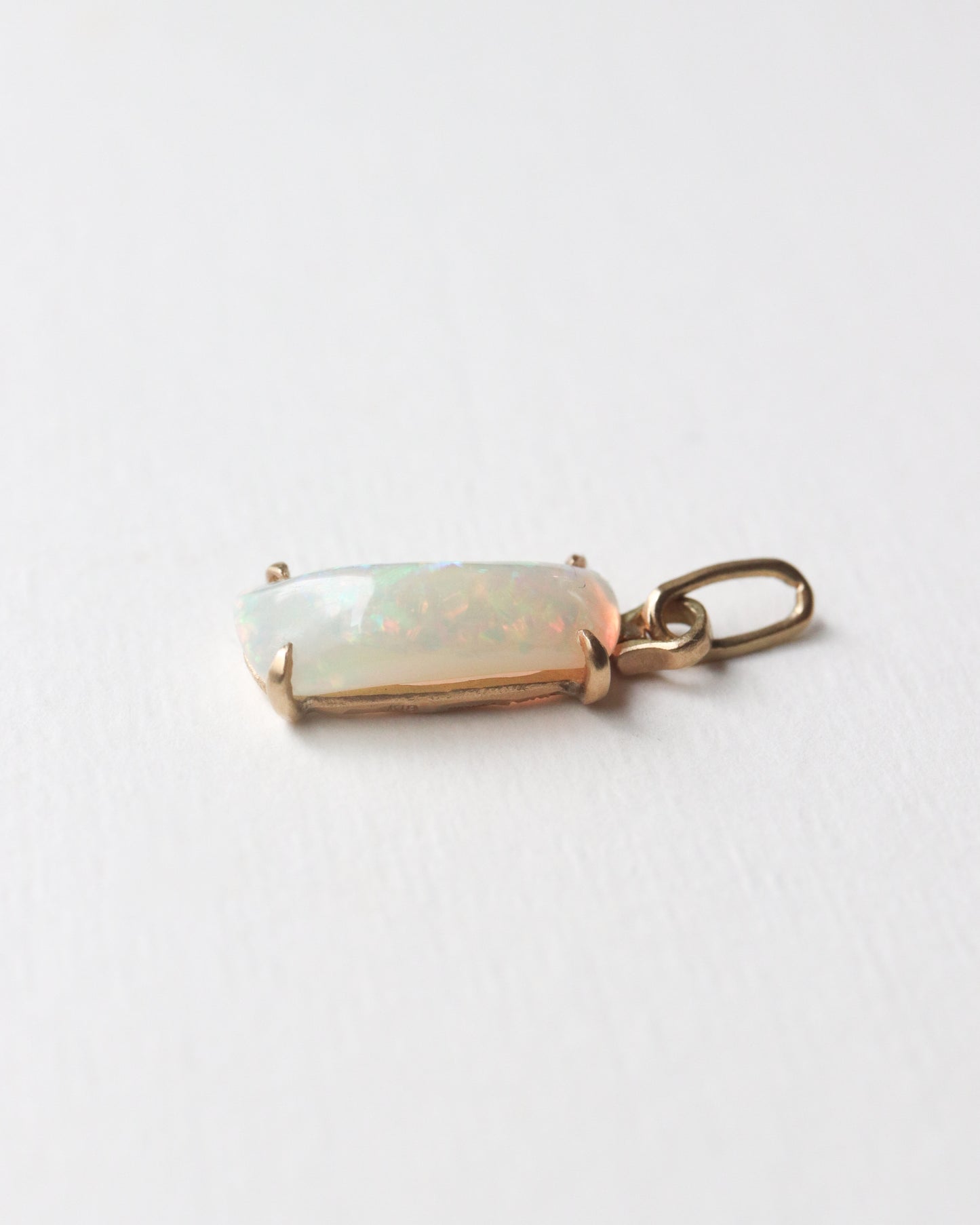 HorseShoe Prong Necklace - Opal -
