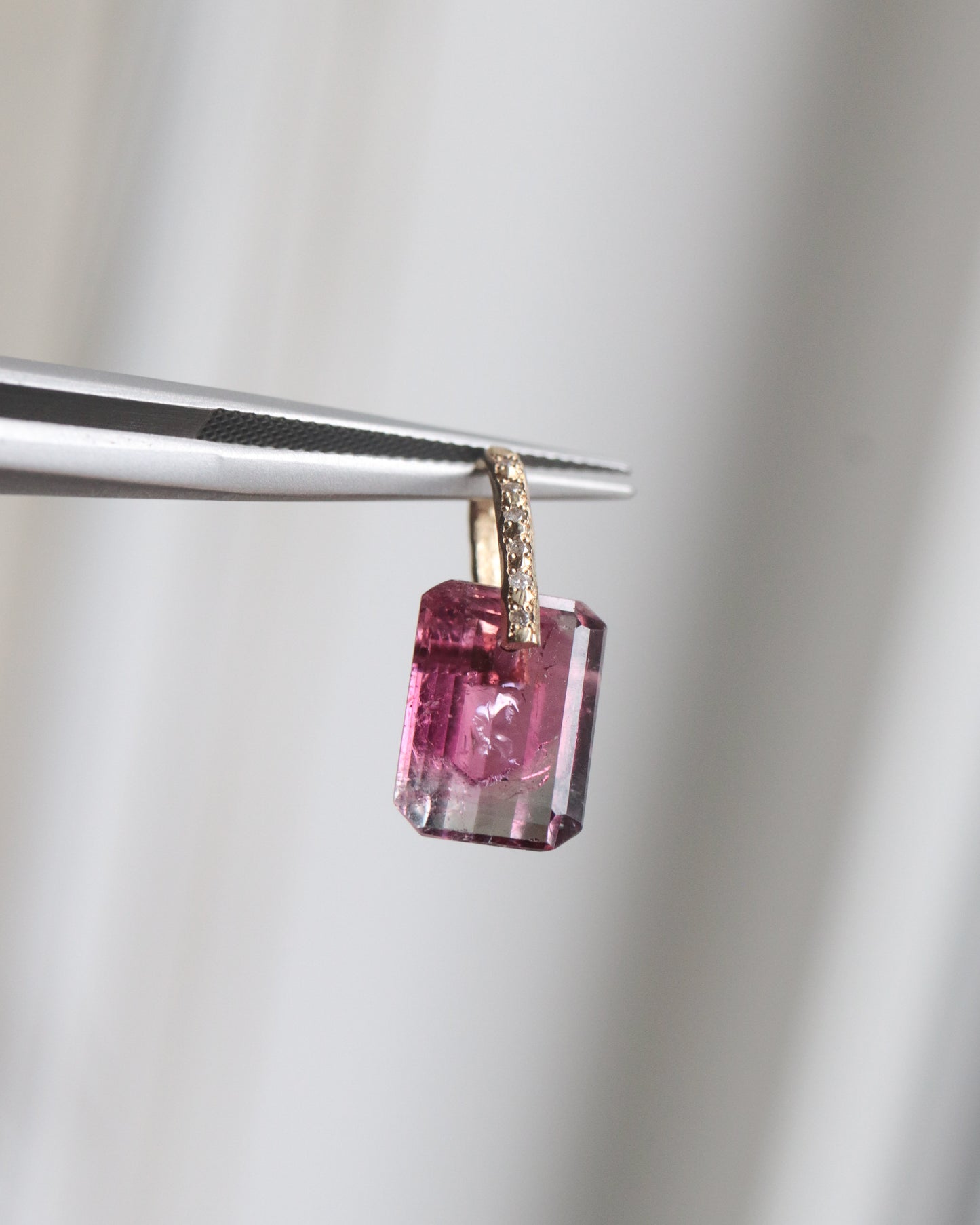 Hibiki Stone Necklace - Bicolor Tourmaline / Diamond -