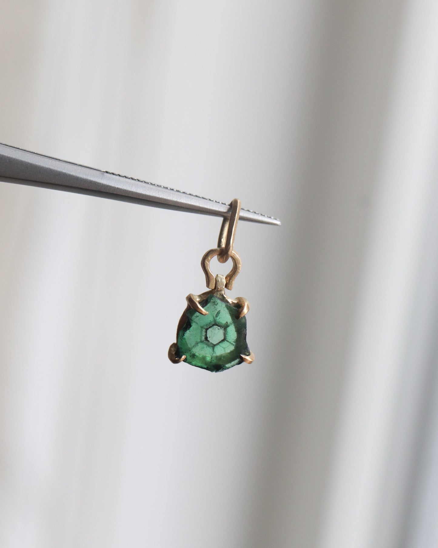 HorseShoe Prong Necklace - Trapiche Emerald -